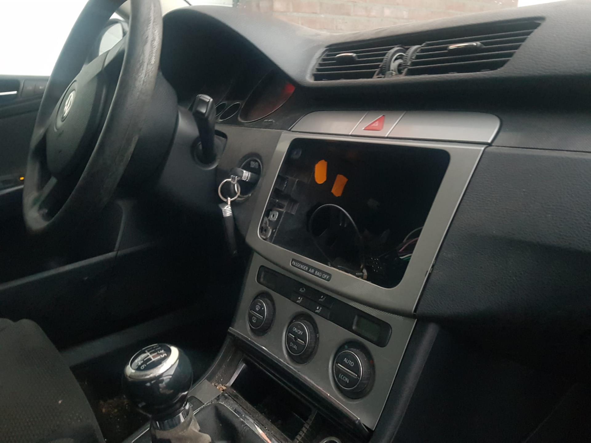 volkswagen-passat-image10.jpg