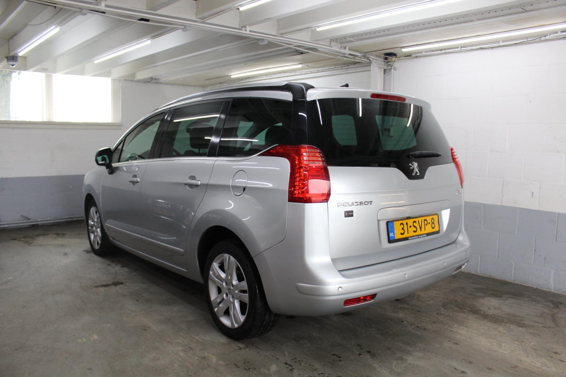 peugeot-5008-image6.jpg