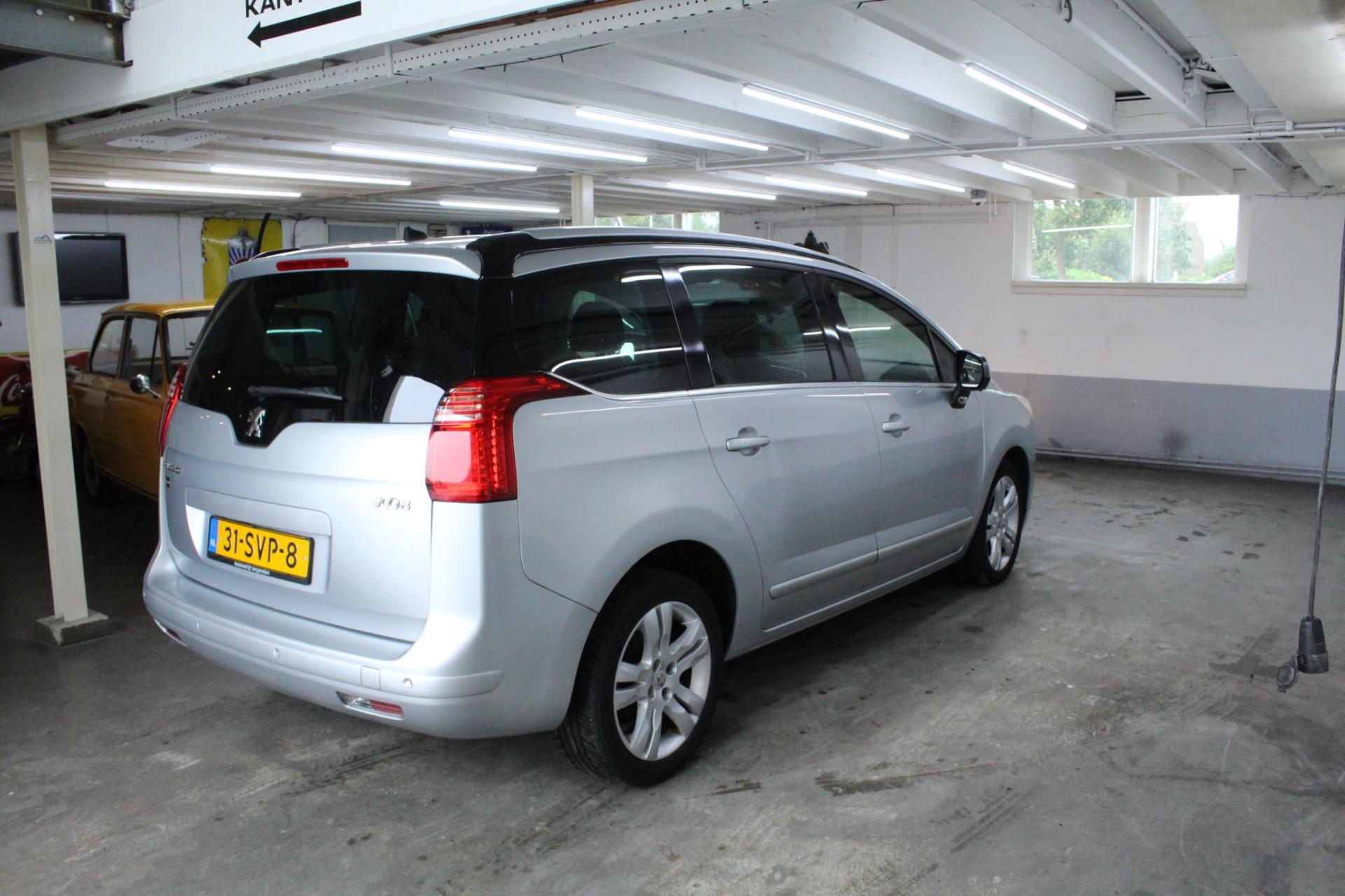 peugeot-5008-image7.jpg