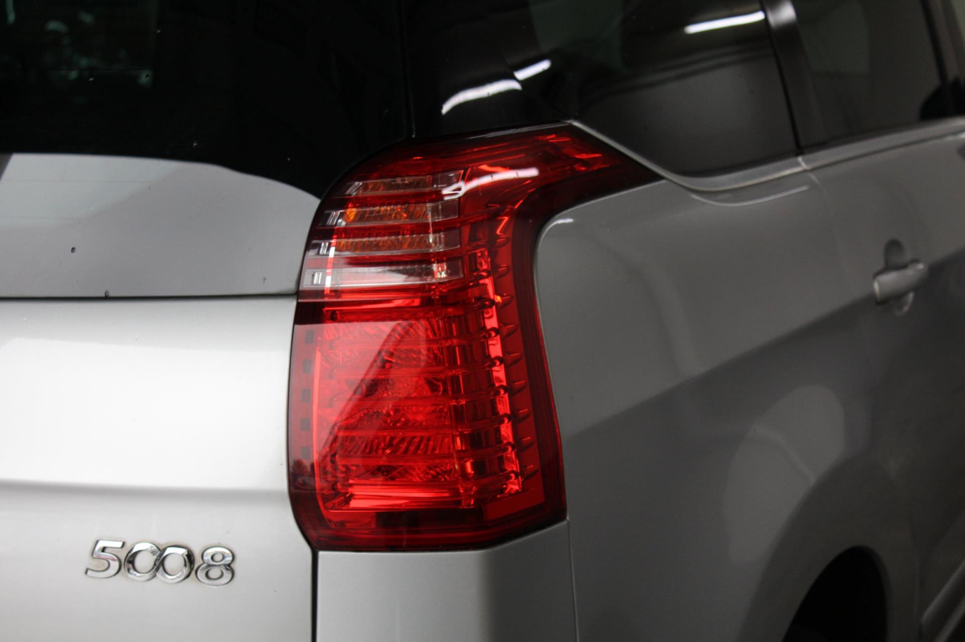 peugeot-5008-image9.jpg