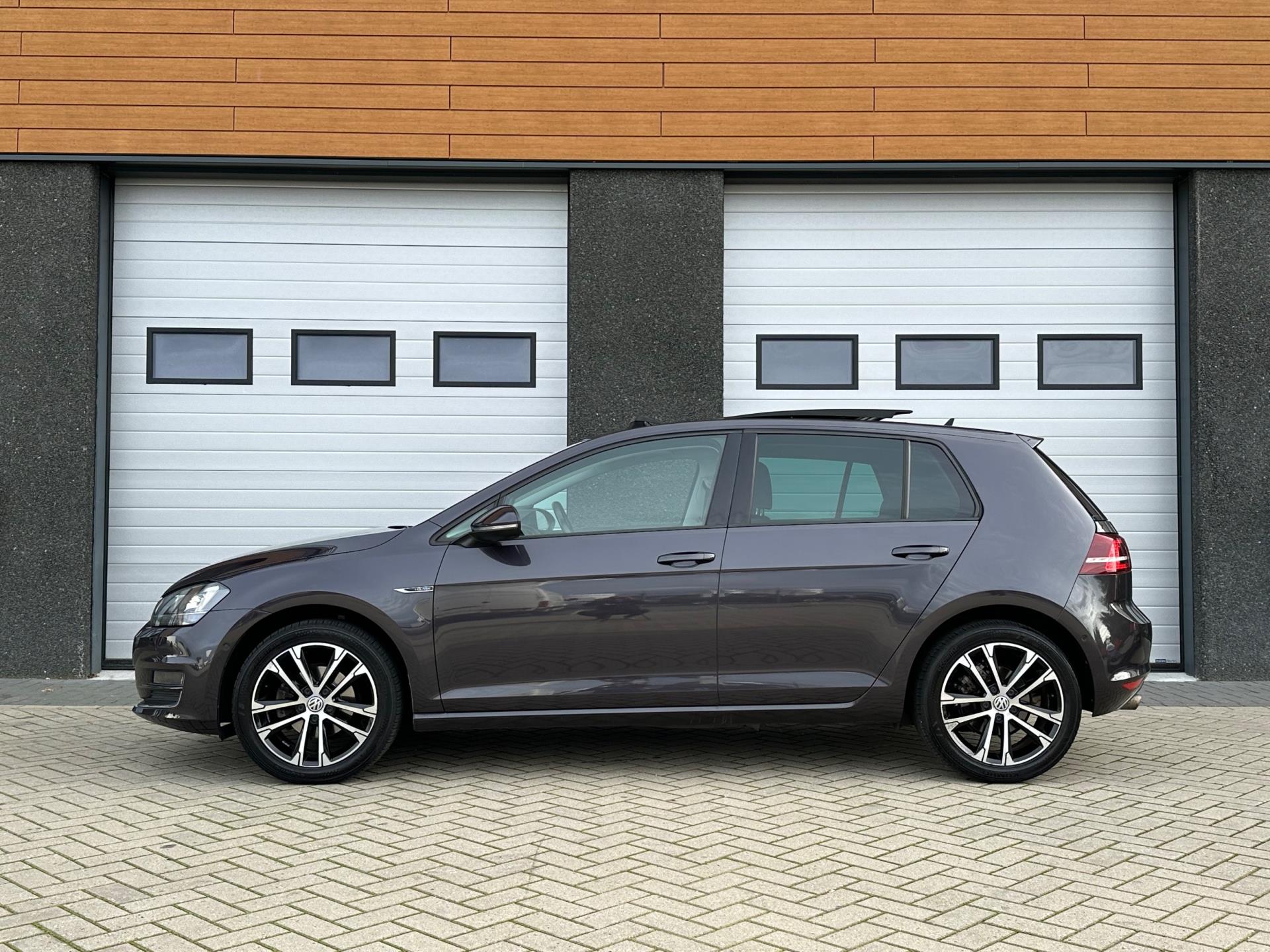 volkswagen-golf-image4.jpg