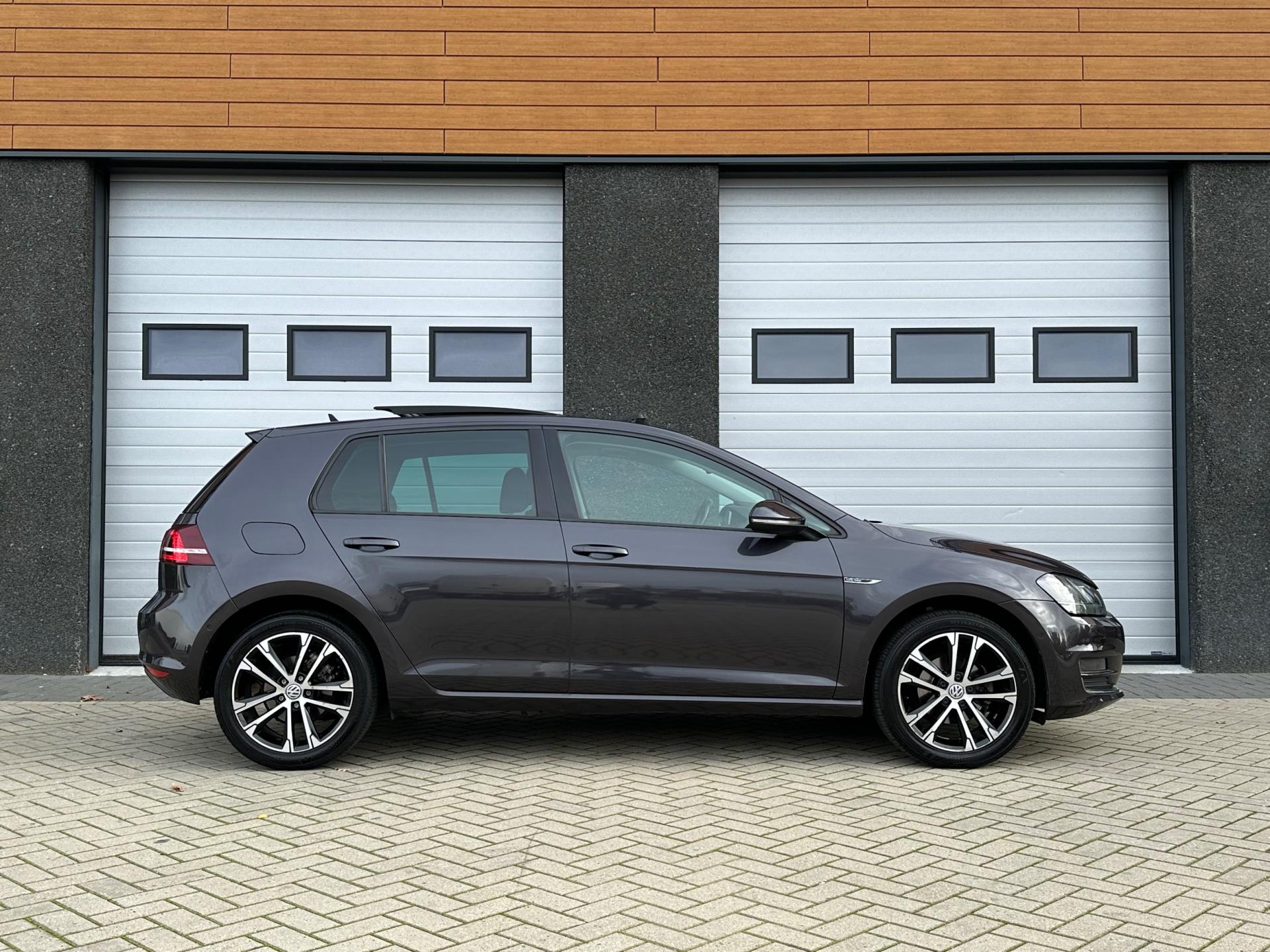 volkswagen-golf-image5.jpg