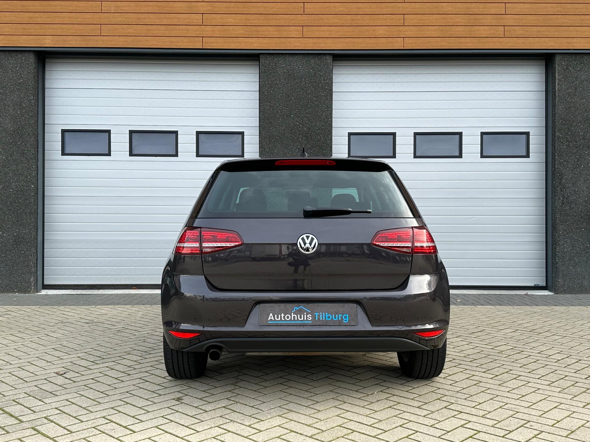 volkswagen-golf-image6.jpg