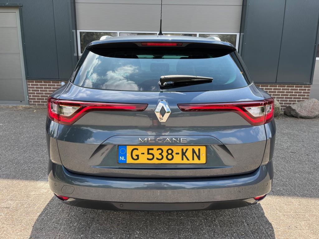renault-megane-estate-image8.jpg