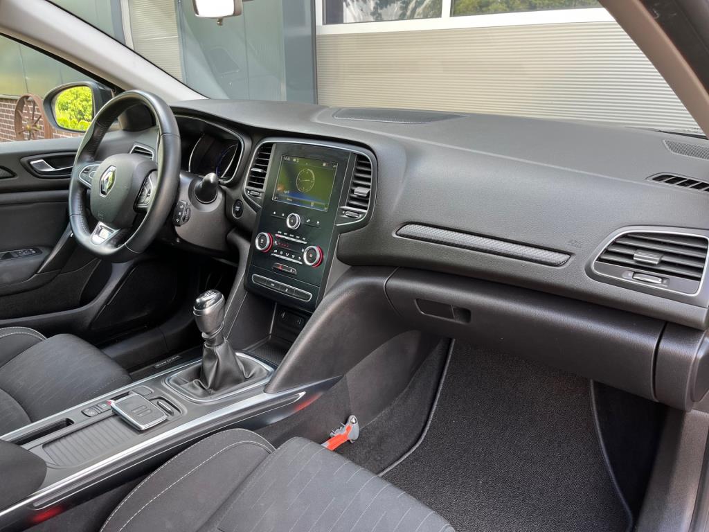 renault-megane-estate-image9.jpg