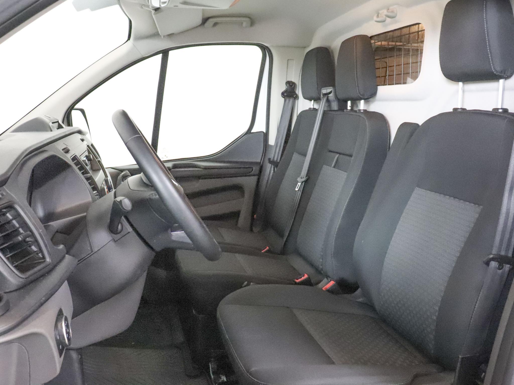 ford-transit-custom-image5.jpg