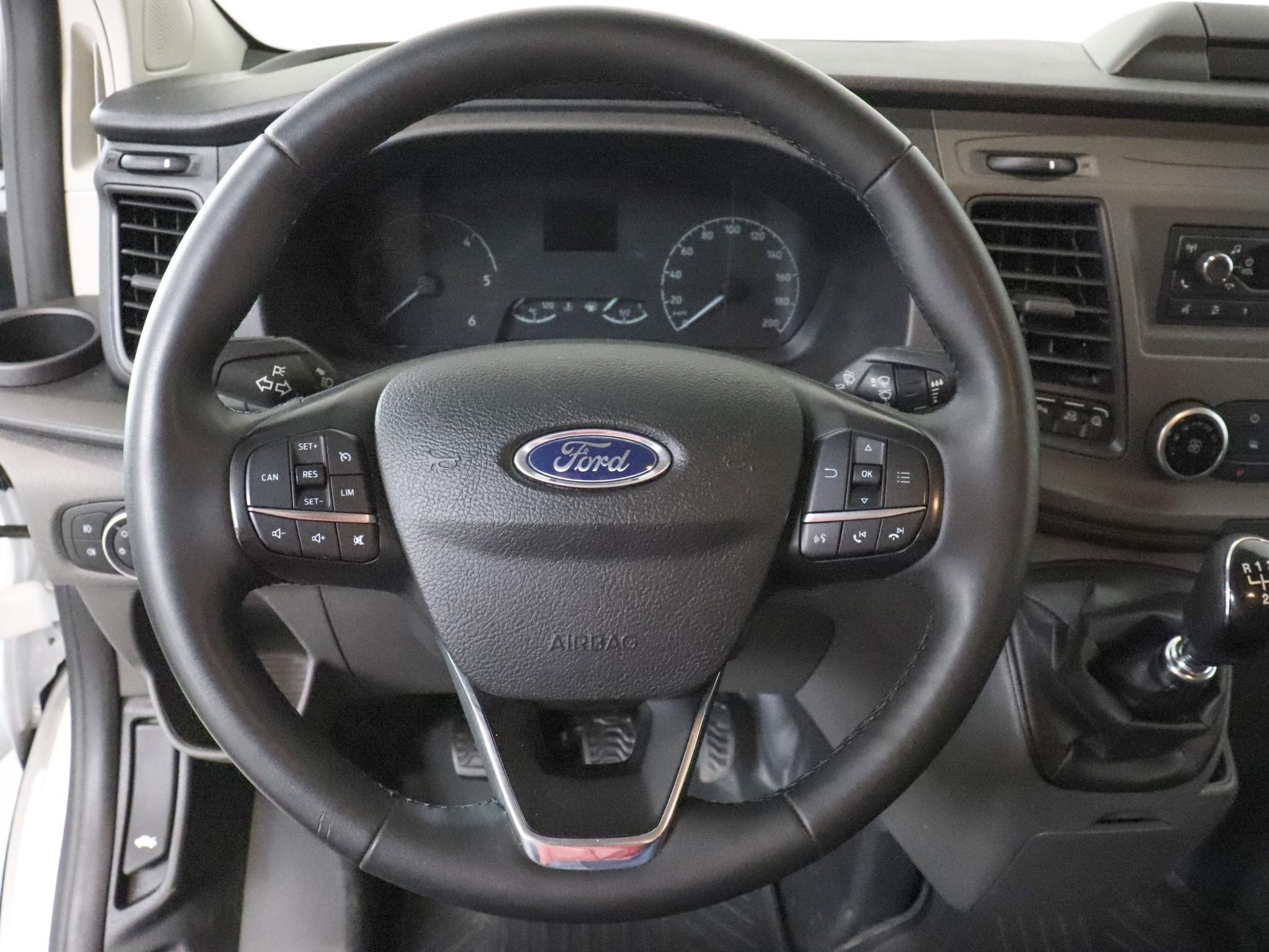ford-transit-custom-image6.jpg