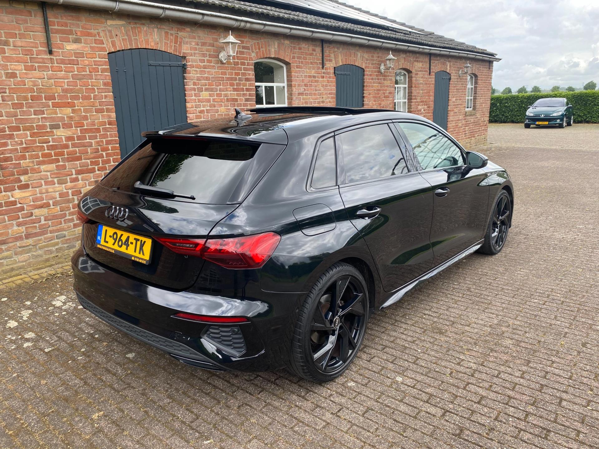 audi-a3-image6.jpg