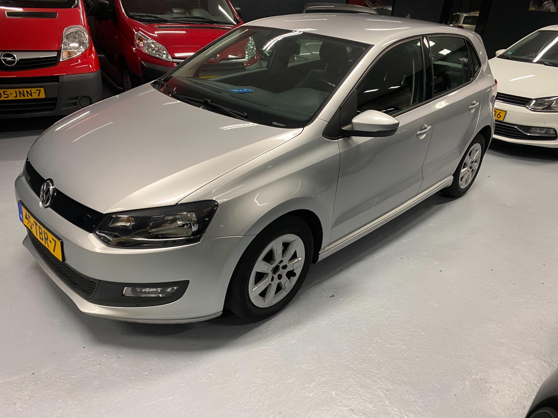 volkswagen-polo-image6.jpg