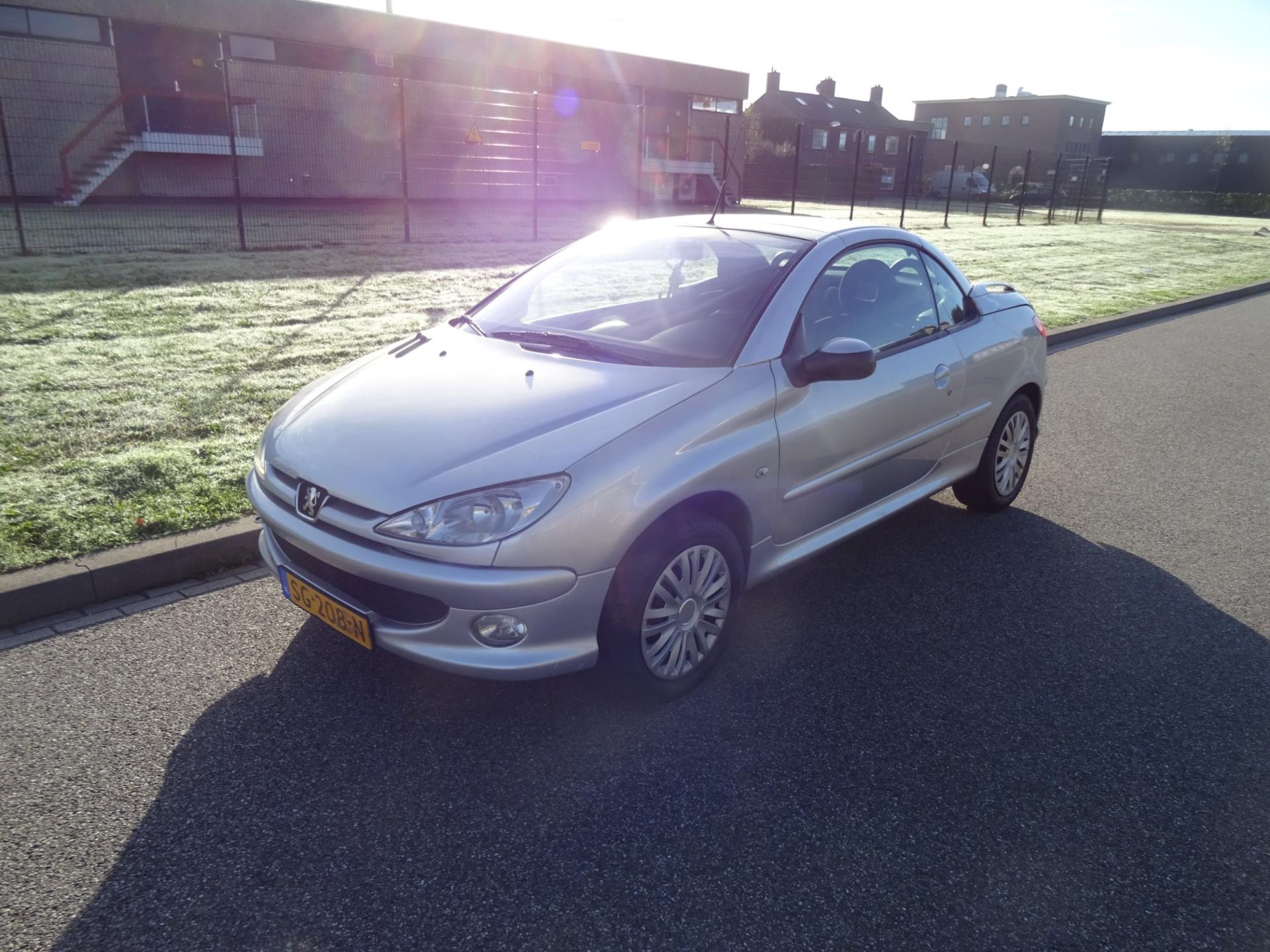 828354605/peugeot-206-image1.jpg