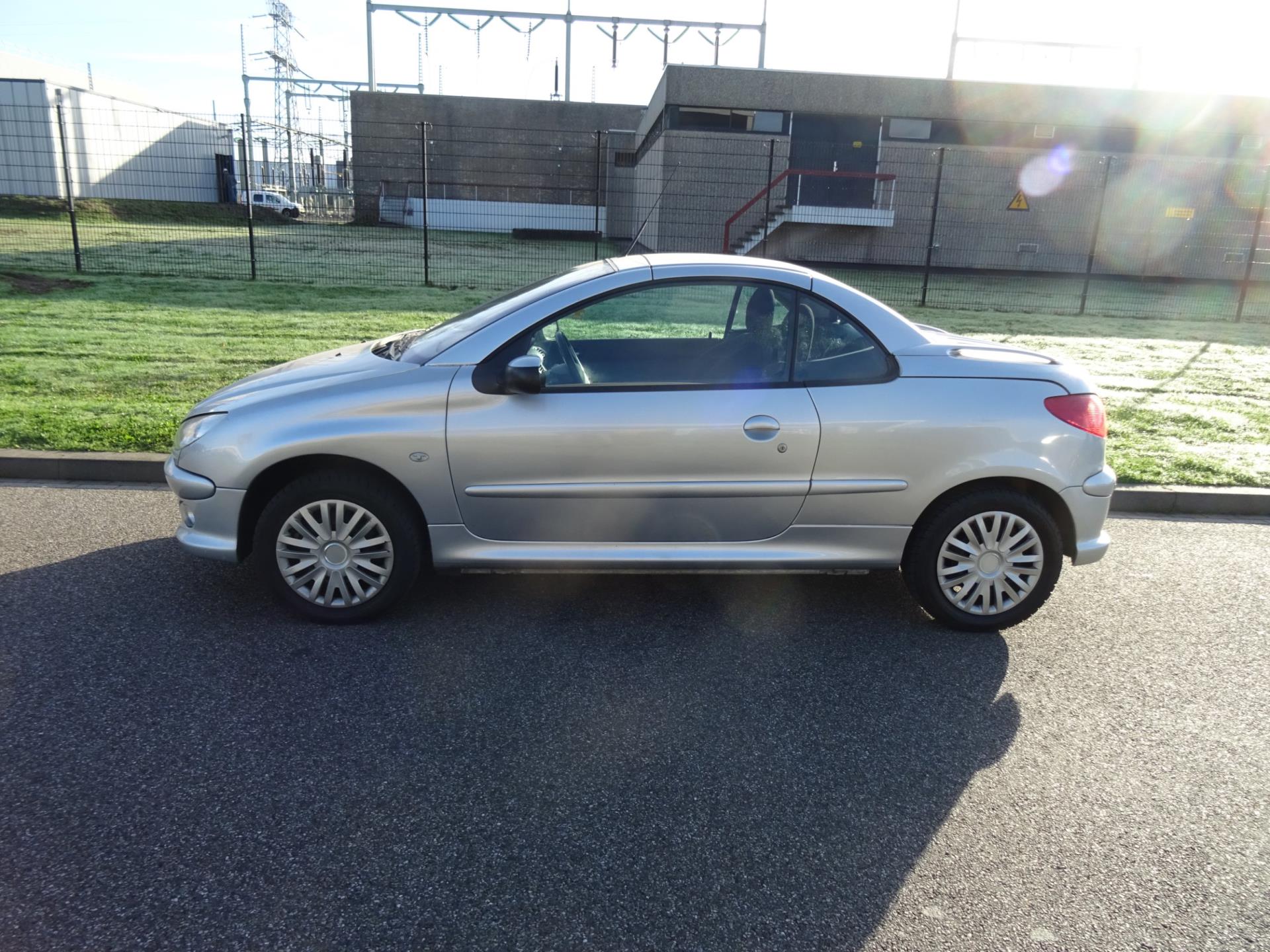 peugeot-206-image2.jpg