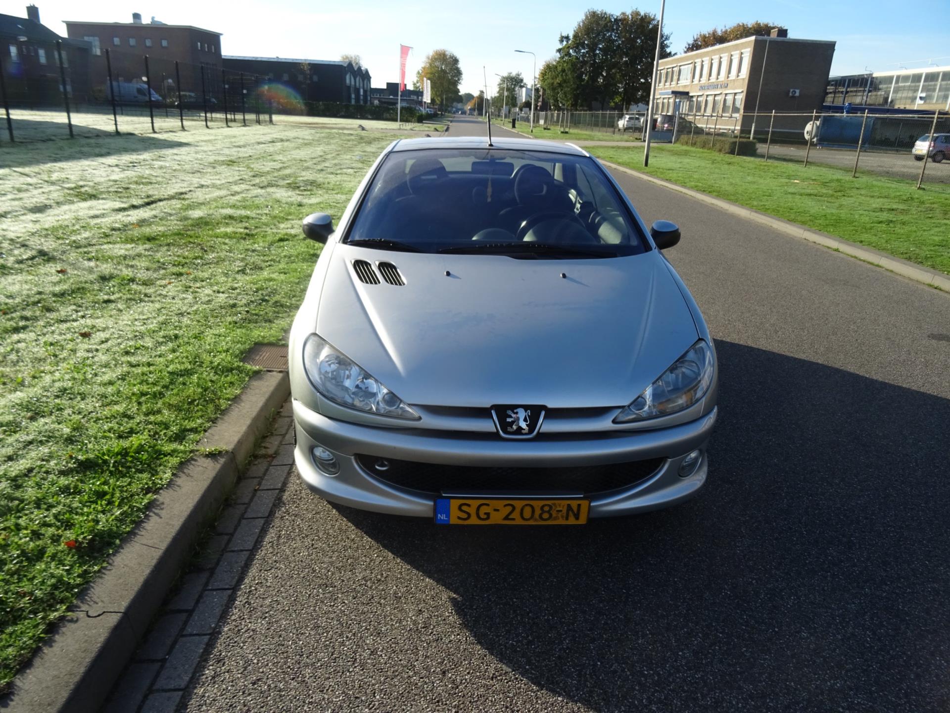 peugeot-206-image8.jpg