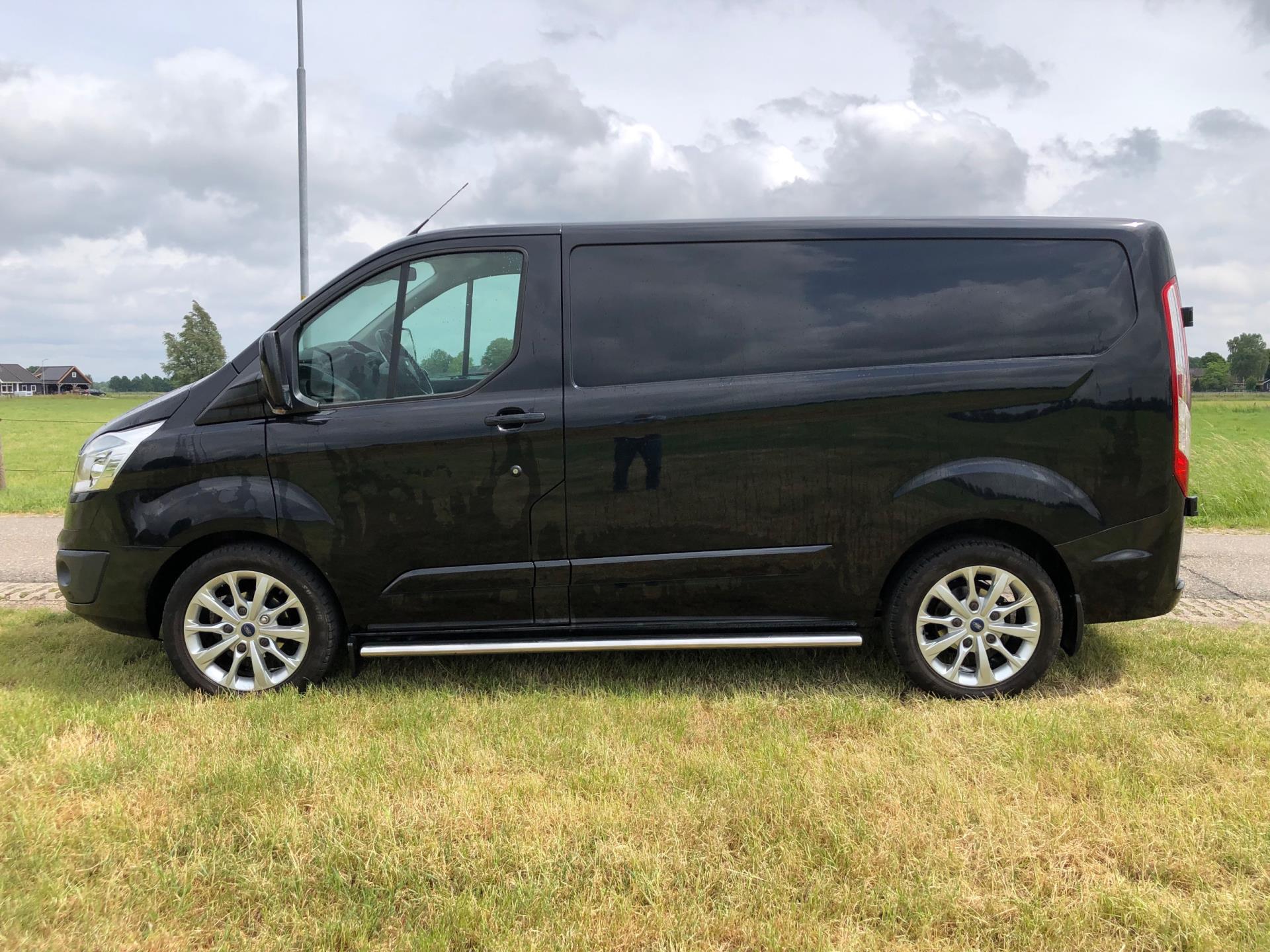 ford-transit-custom-image8.jpg