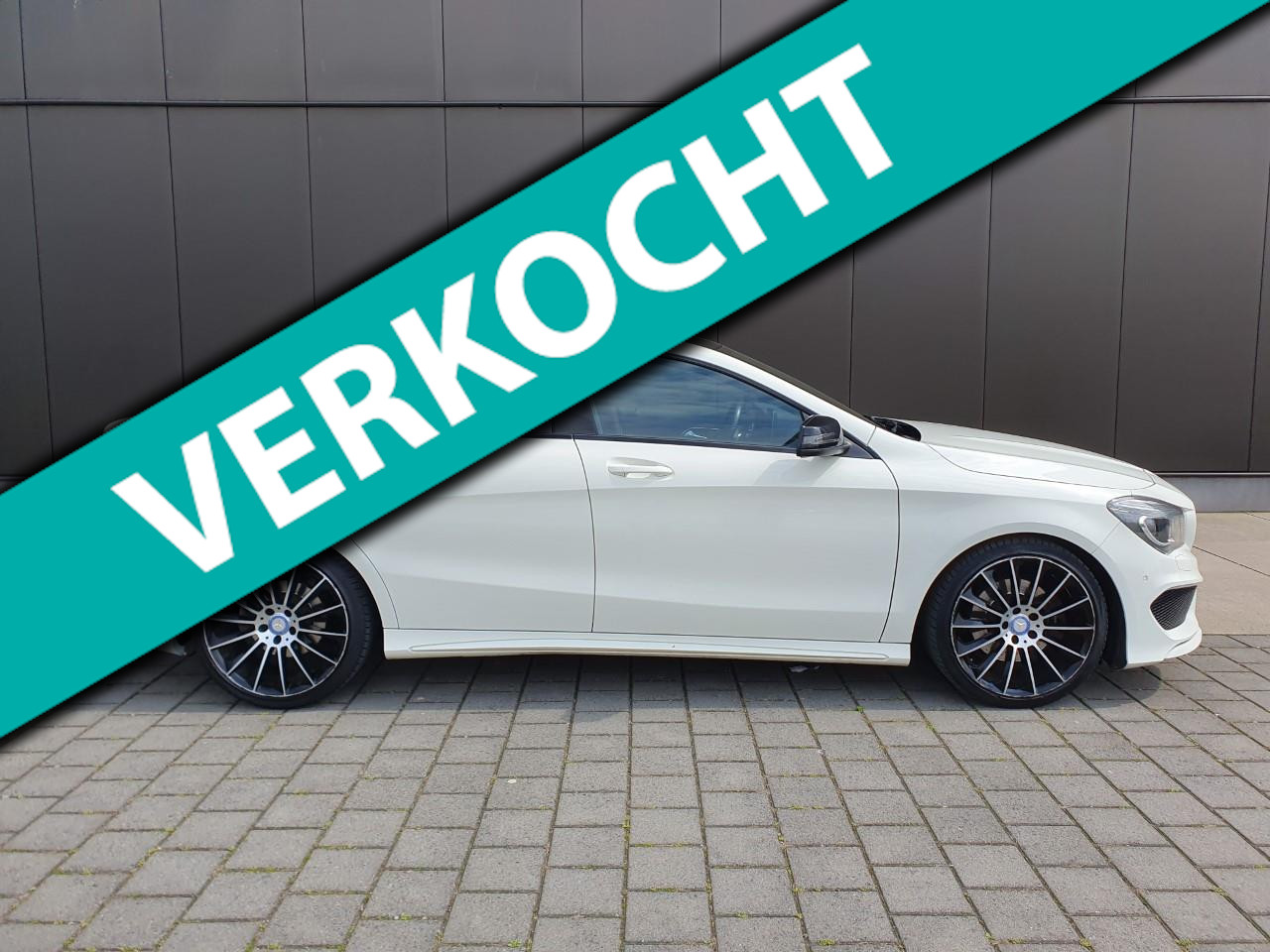 829239069/mercedes-benz-cla-klasse-image1.jpg