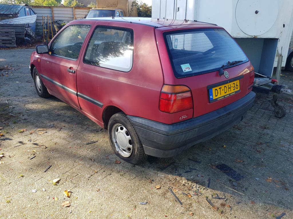 volkswagen-golf-image5.jpg