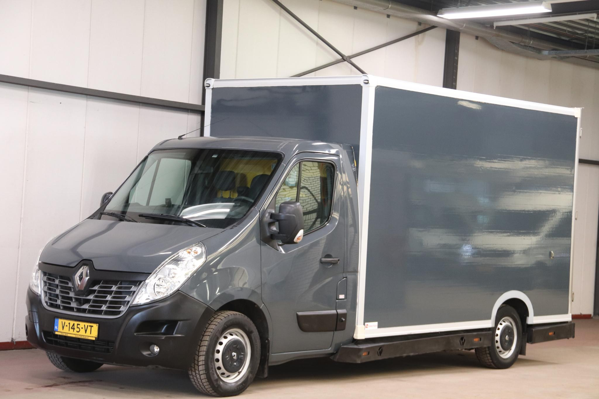 831430284/renault-master-image1.jpg