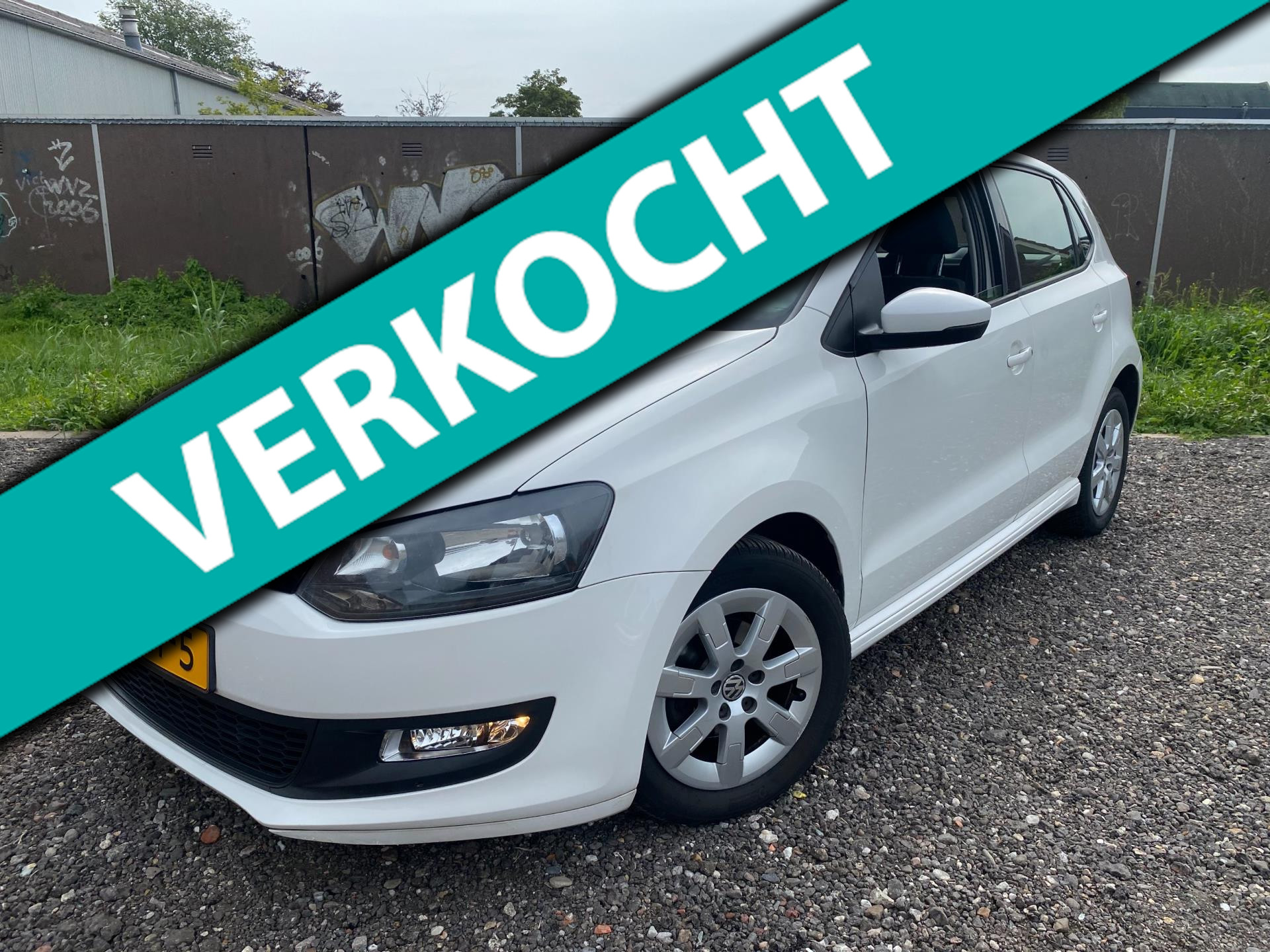 833652856/volkswagen-polo-image1.jpg