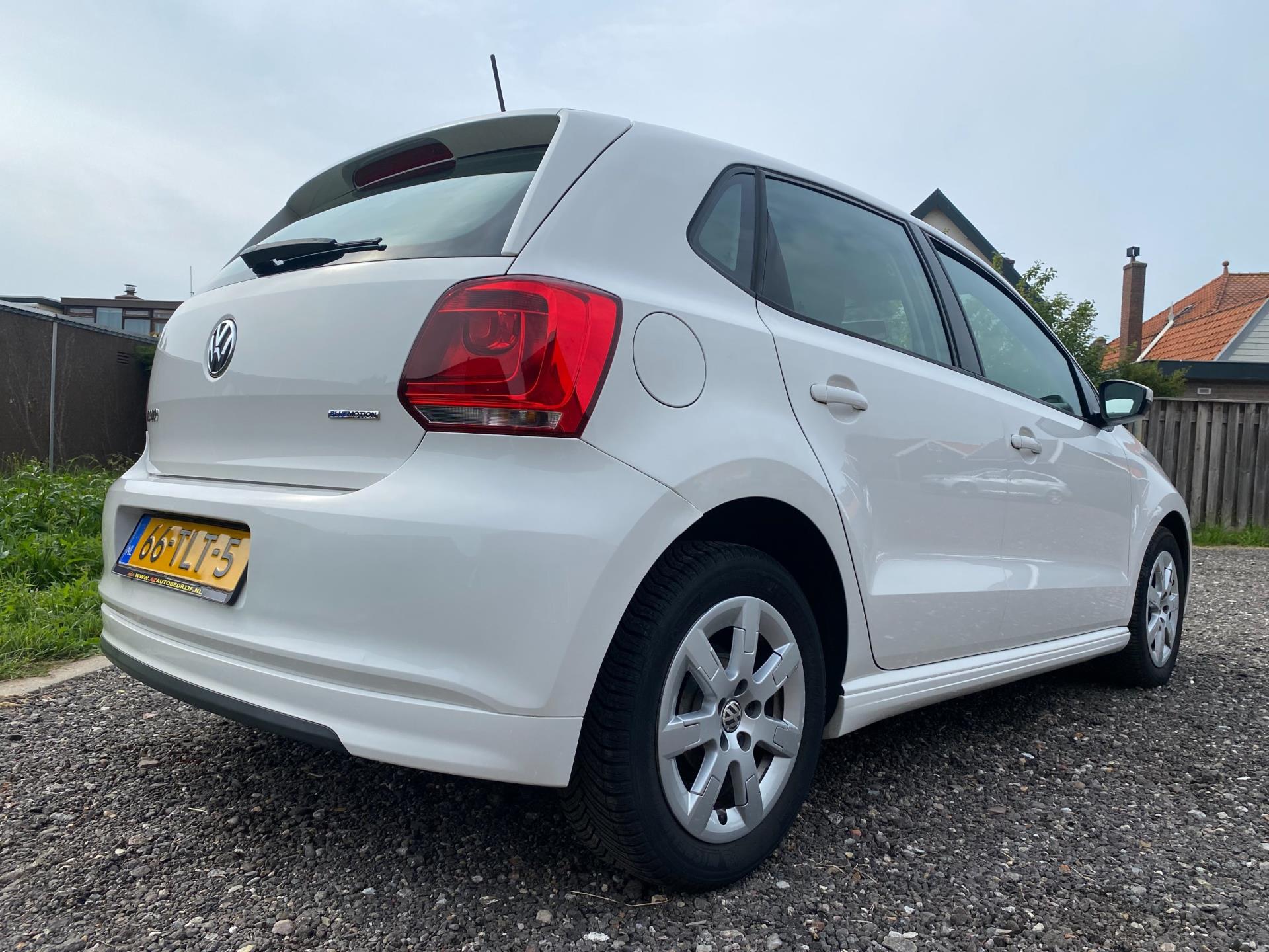 volkswagen-polo-image4.jpg
