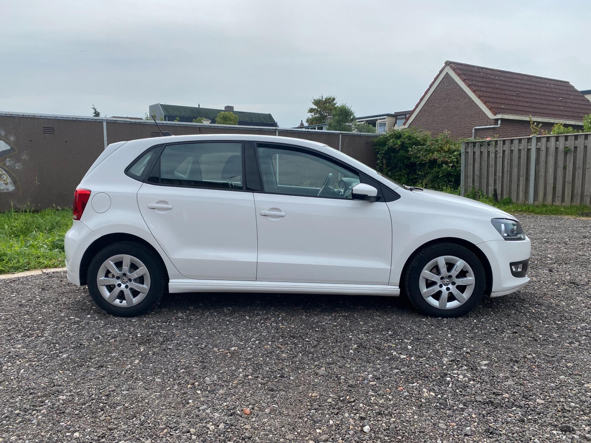 volkswagen-polo-image5.jpg