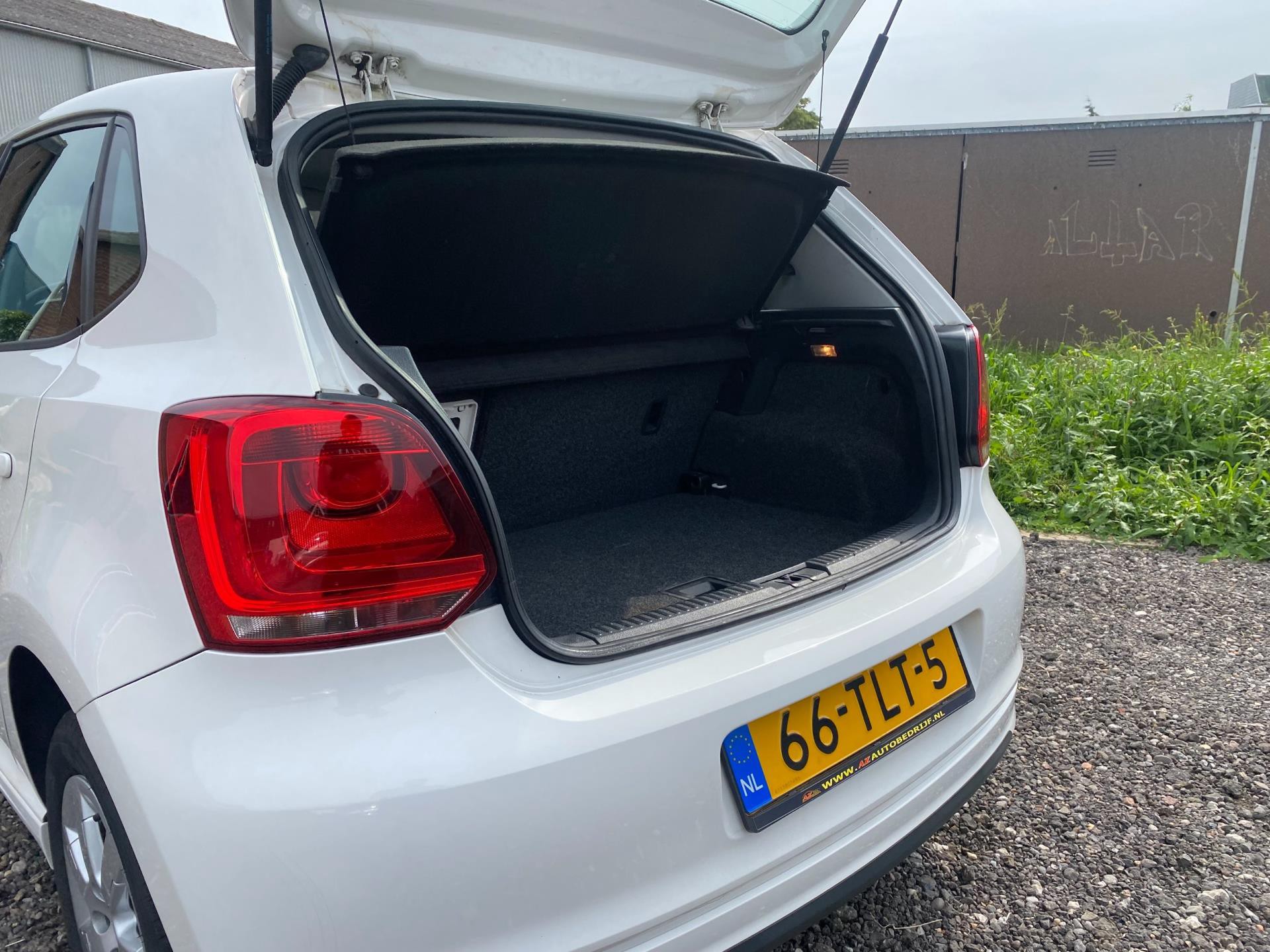 volkswagen-polo-image8.jpg