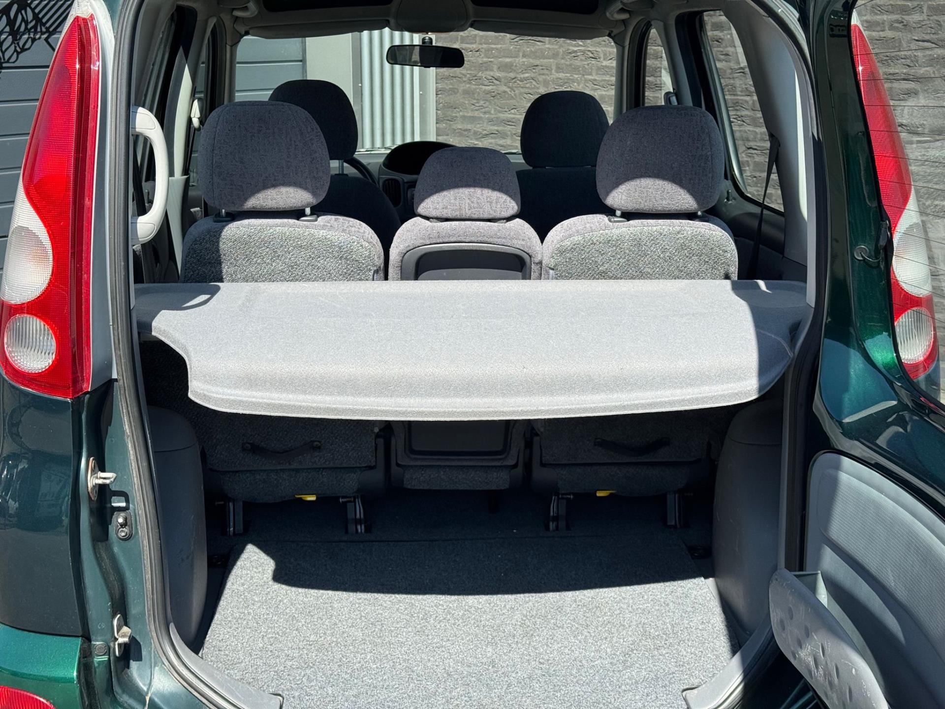 toyota-yaris-verso-image6.jpg