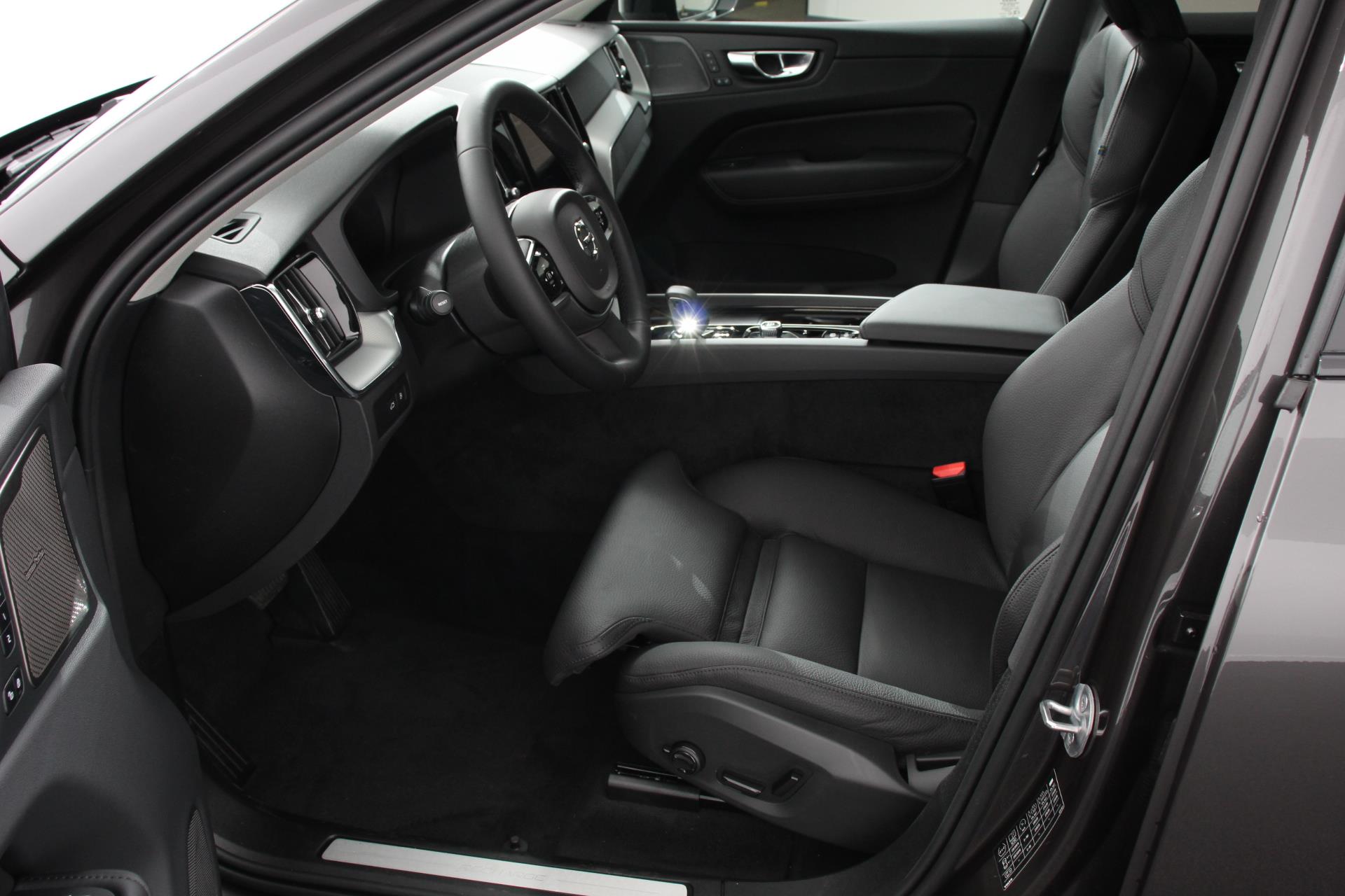 volvo-xc60-image7.jpg