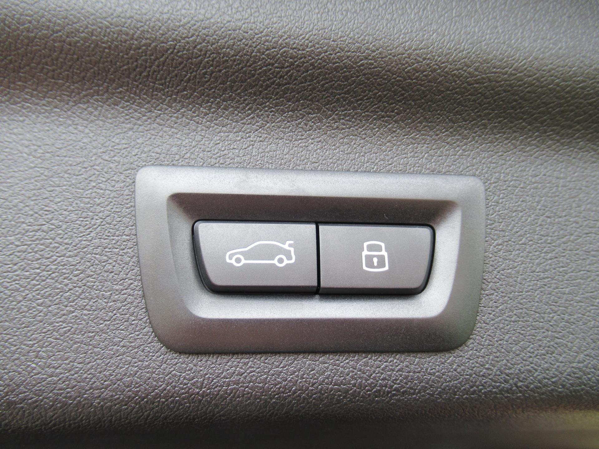 bmw-x1-image5.jpg