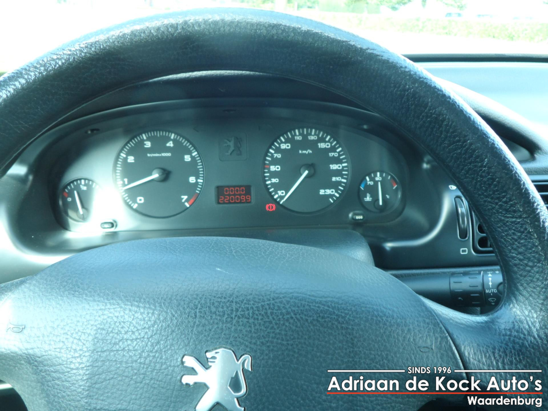 peugeot-406-image6.jpg