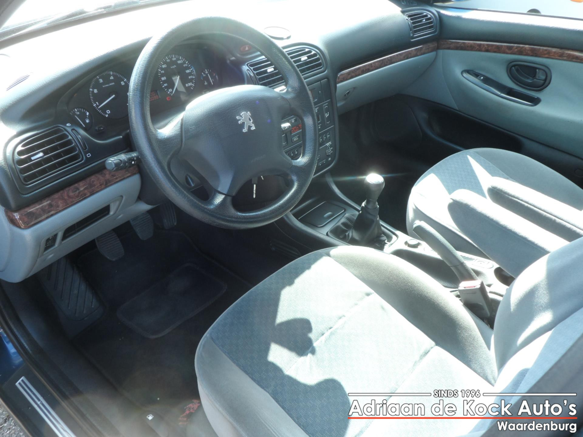 peugeot-406-image8.jpg