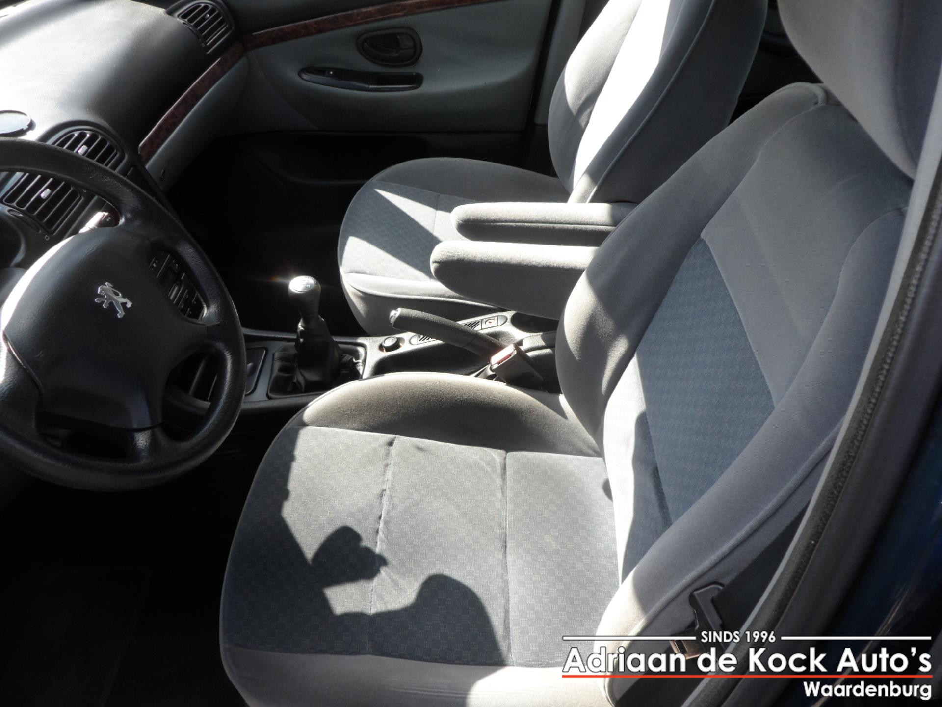 peugeot-406-image9.jpg