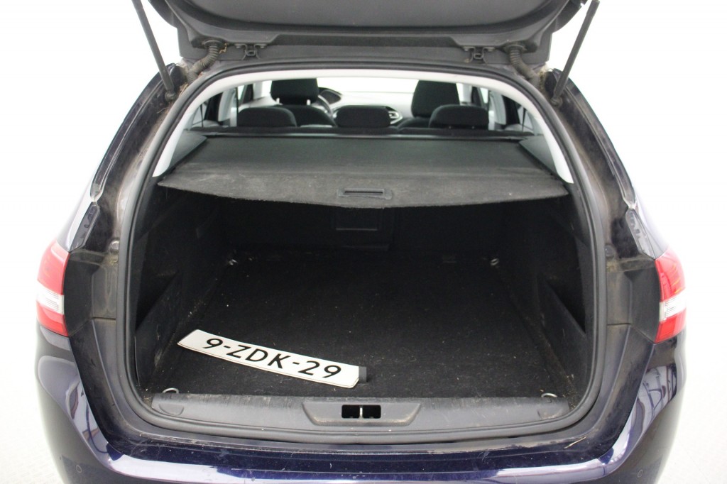 peugeot-308-image7.jpg