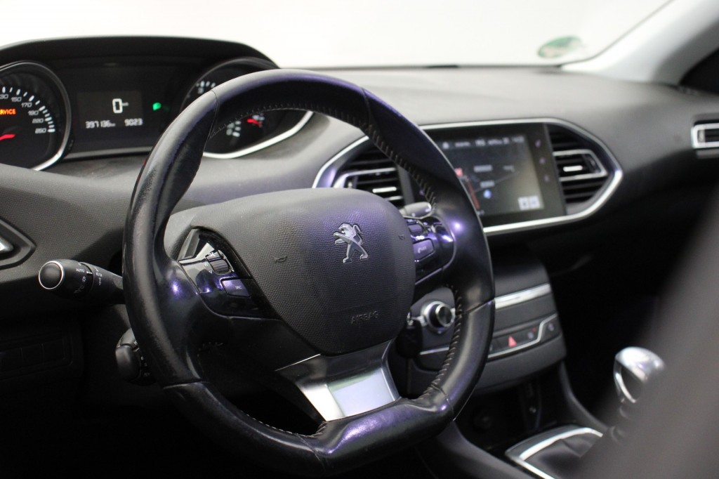 peugeot-308-image9.jpg