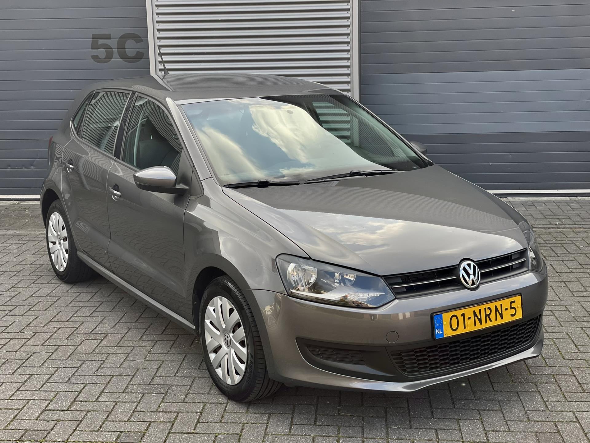 volkswagen-polo-image7.jpg