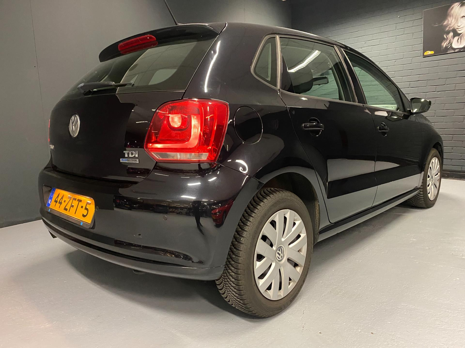 volkswagen-polo-image3.jpg