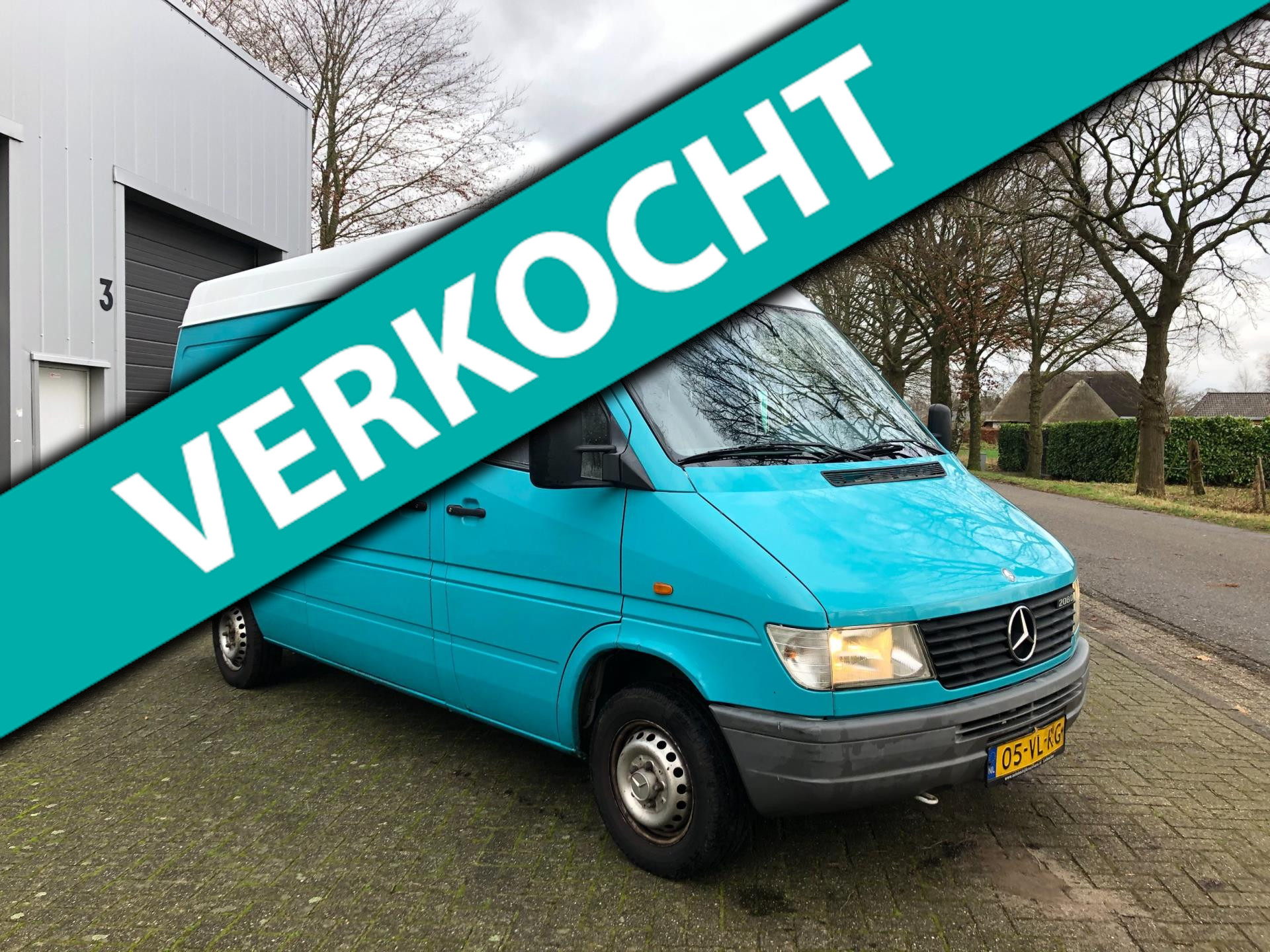 843421681/mercedes-benz--image1.jpg