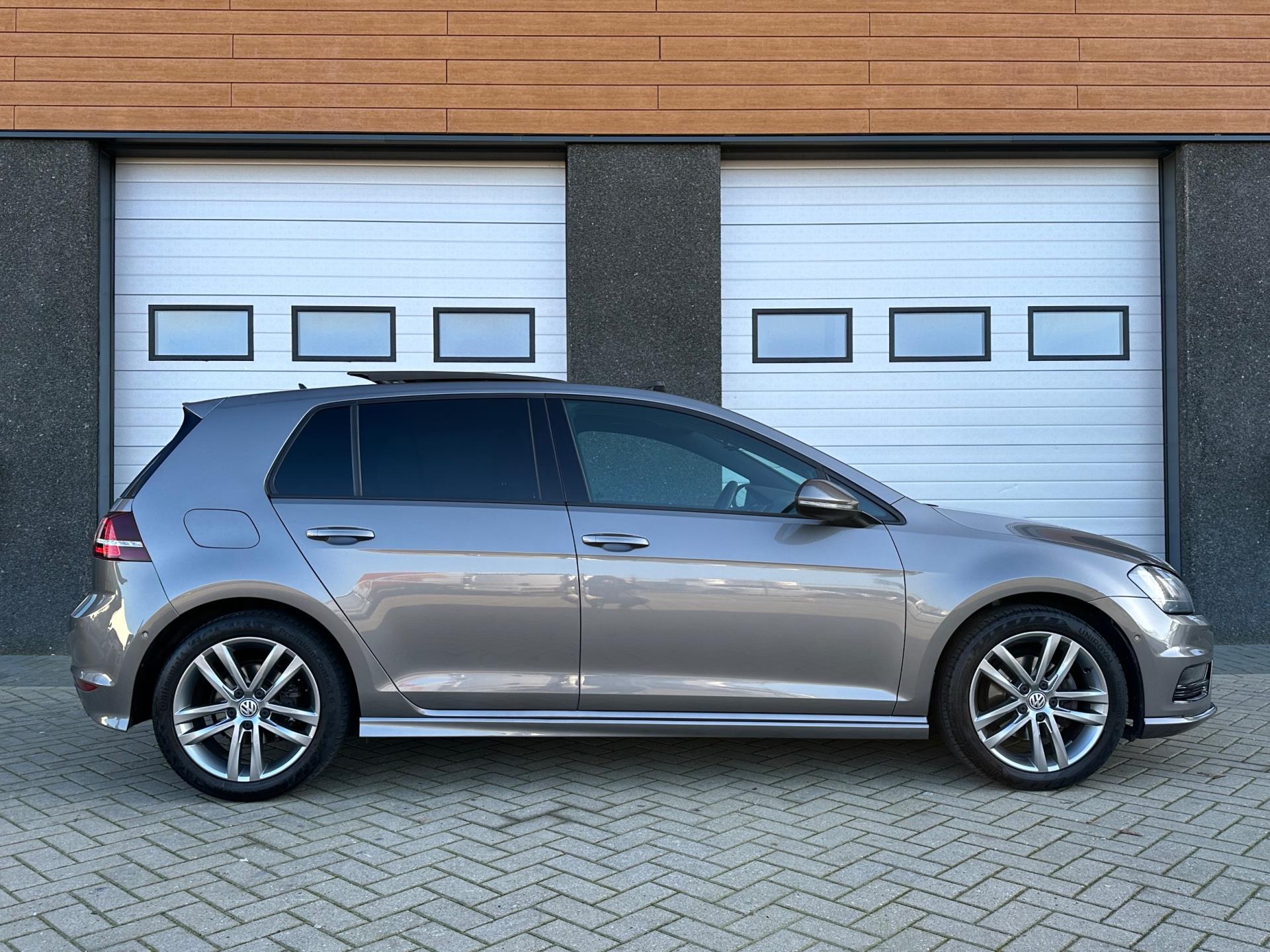 volkswagen-golf-image5.jpg