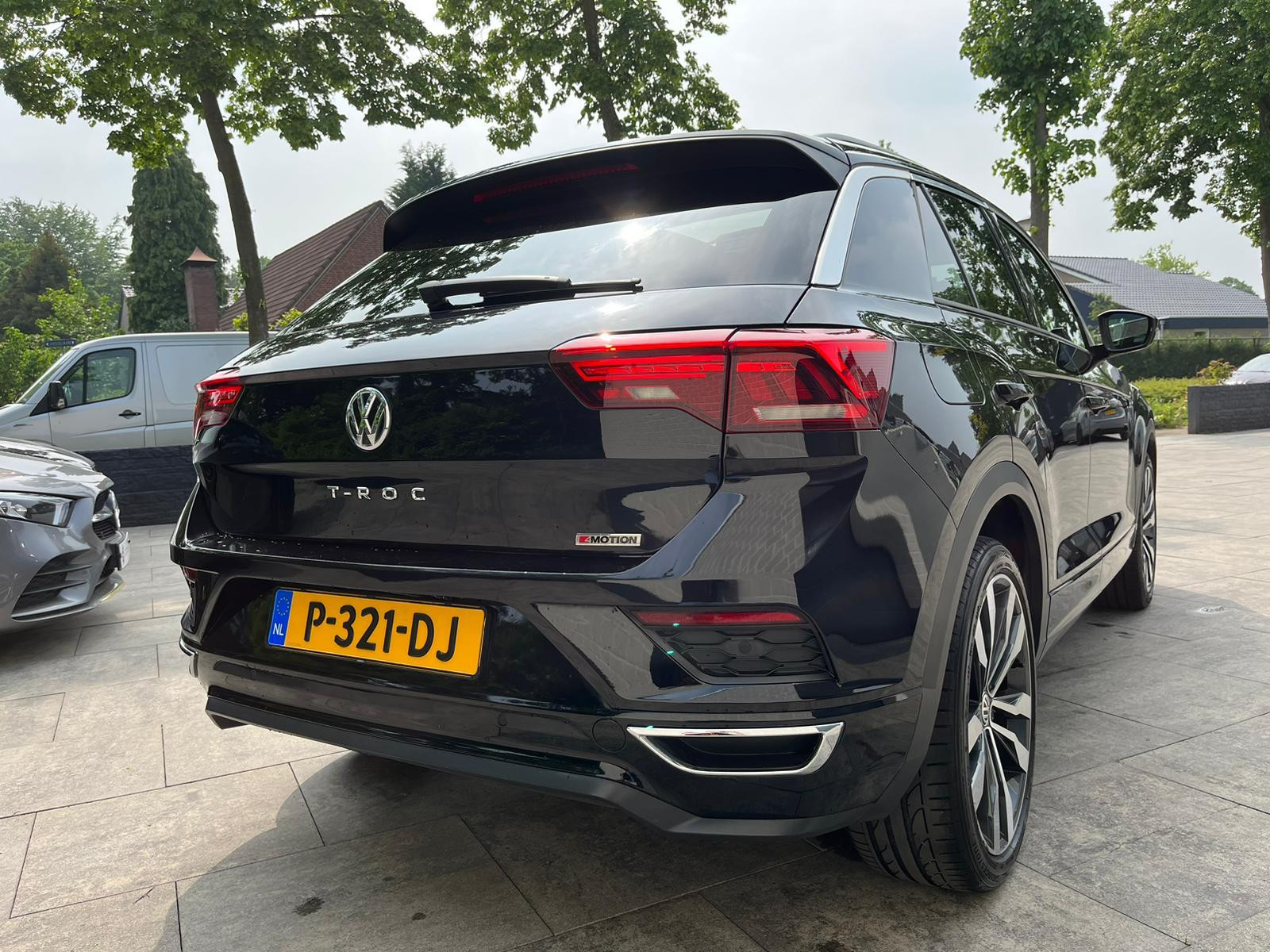 volkswagen-t-roc-image3.jpg