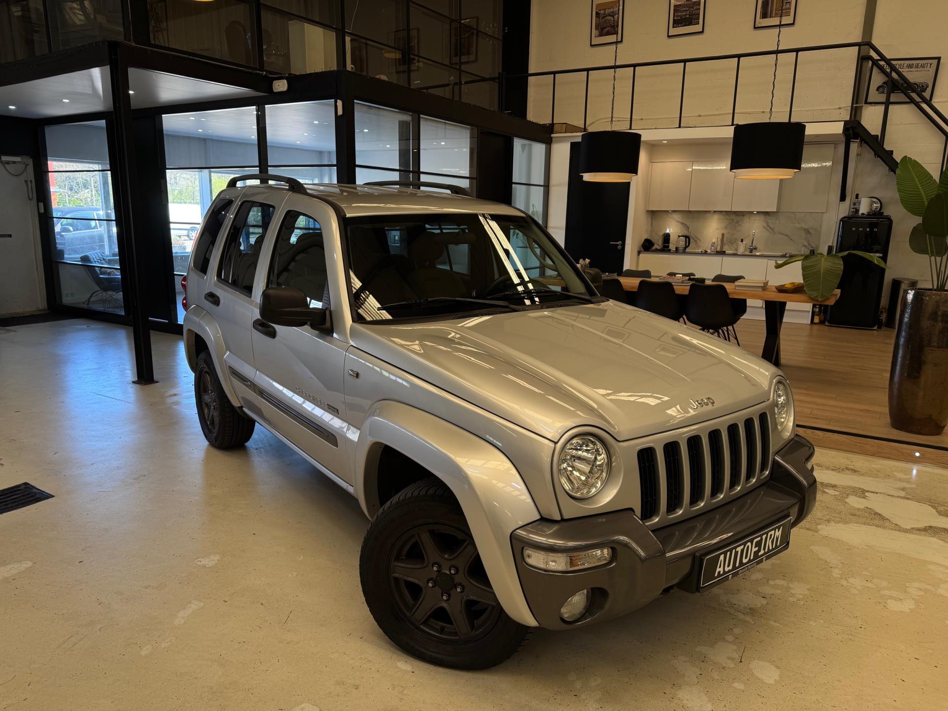 jeep-cherokee-image5.jpg