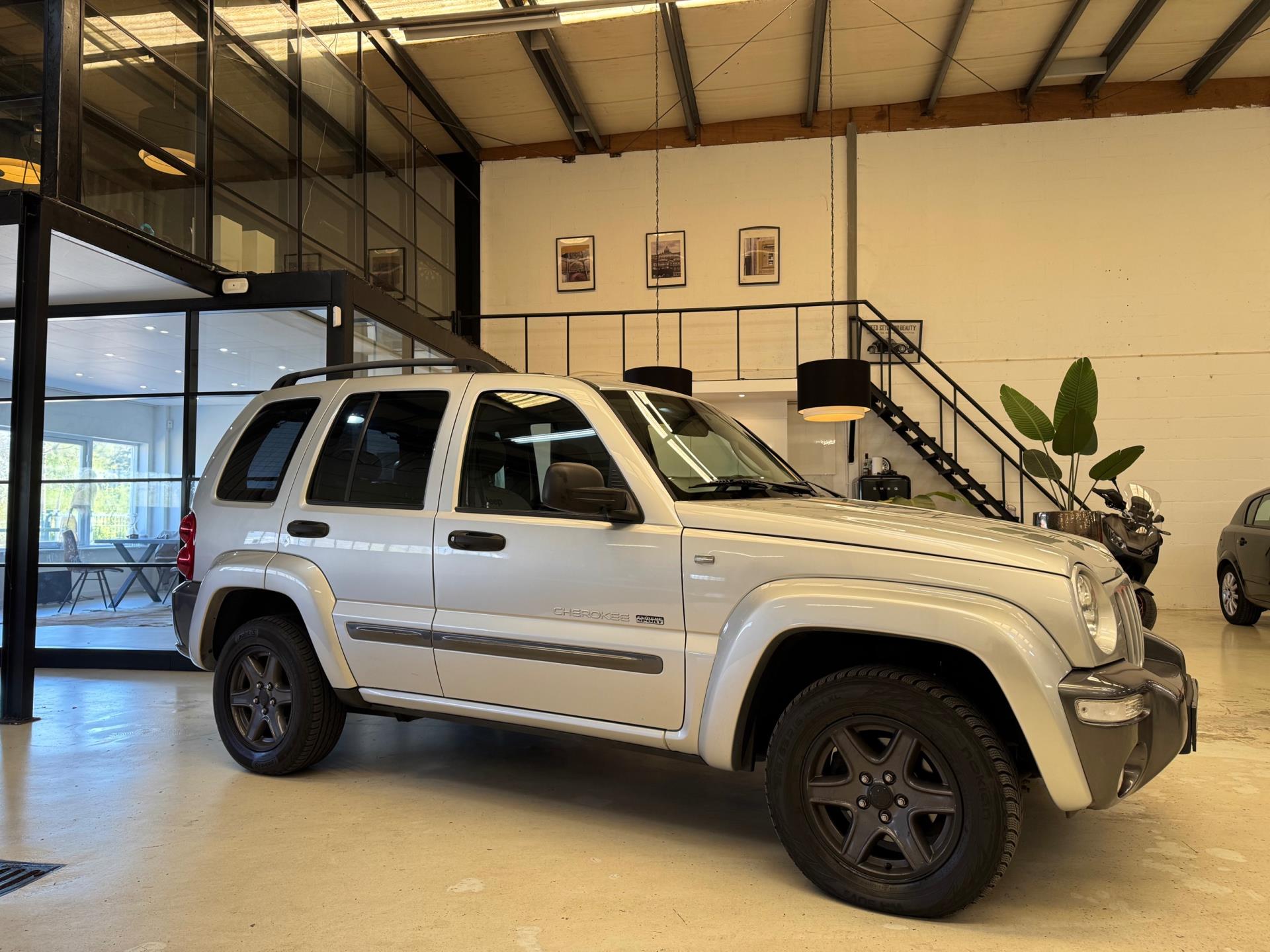 jeep-cherokee-image7.jpg