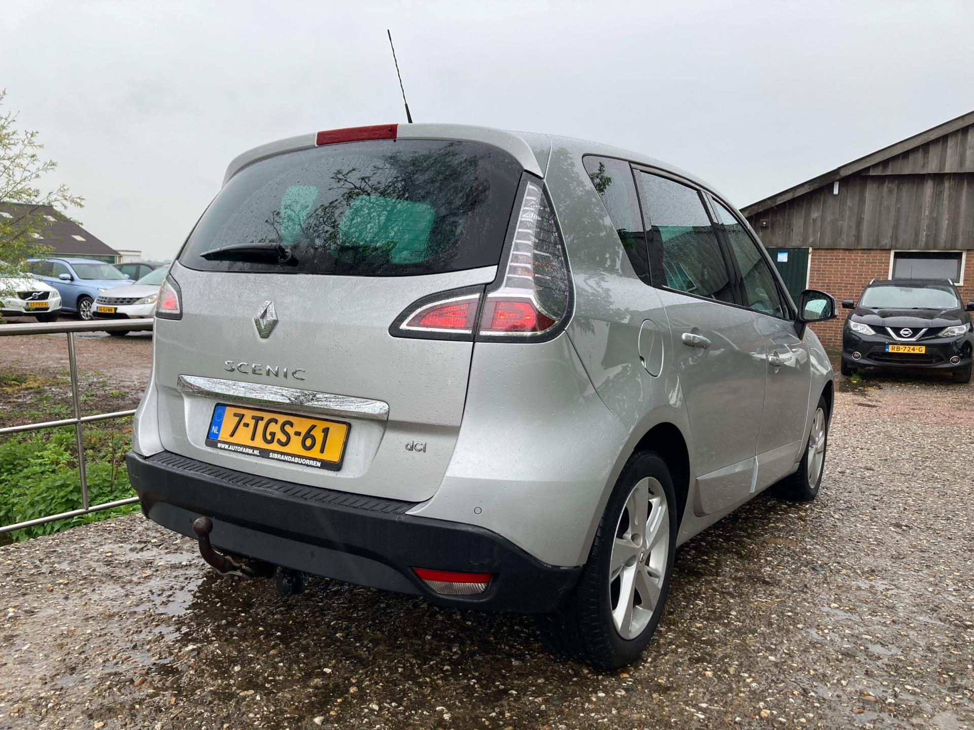 renault-scenic-xmod-image5.jpg