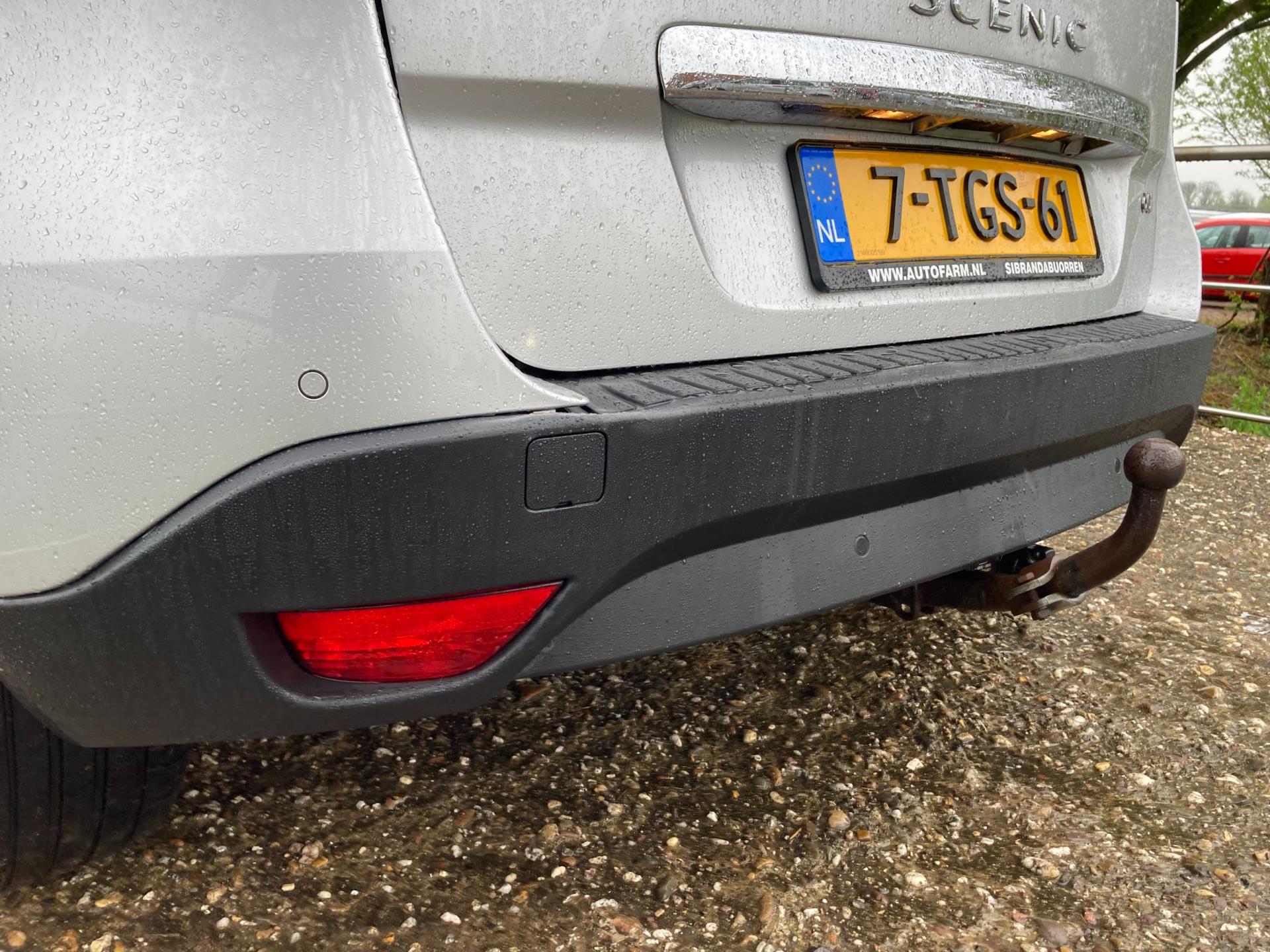 renault-scenic-xmod-image9.jpg