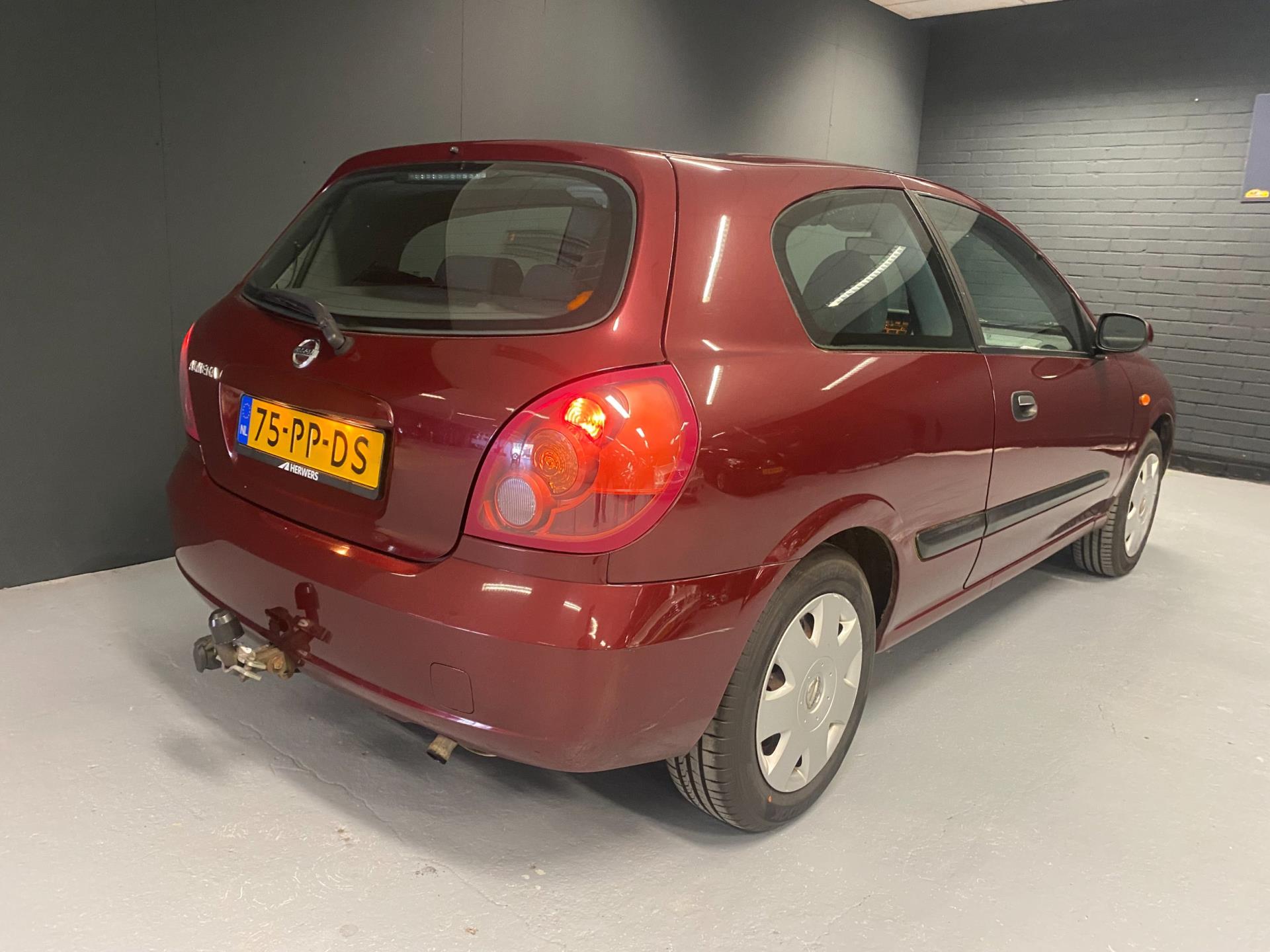 nissan-almera-image5.jpg