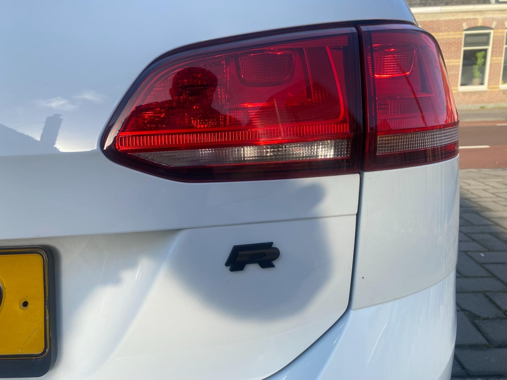 volkswagen-golf-image5.jpg