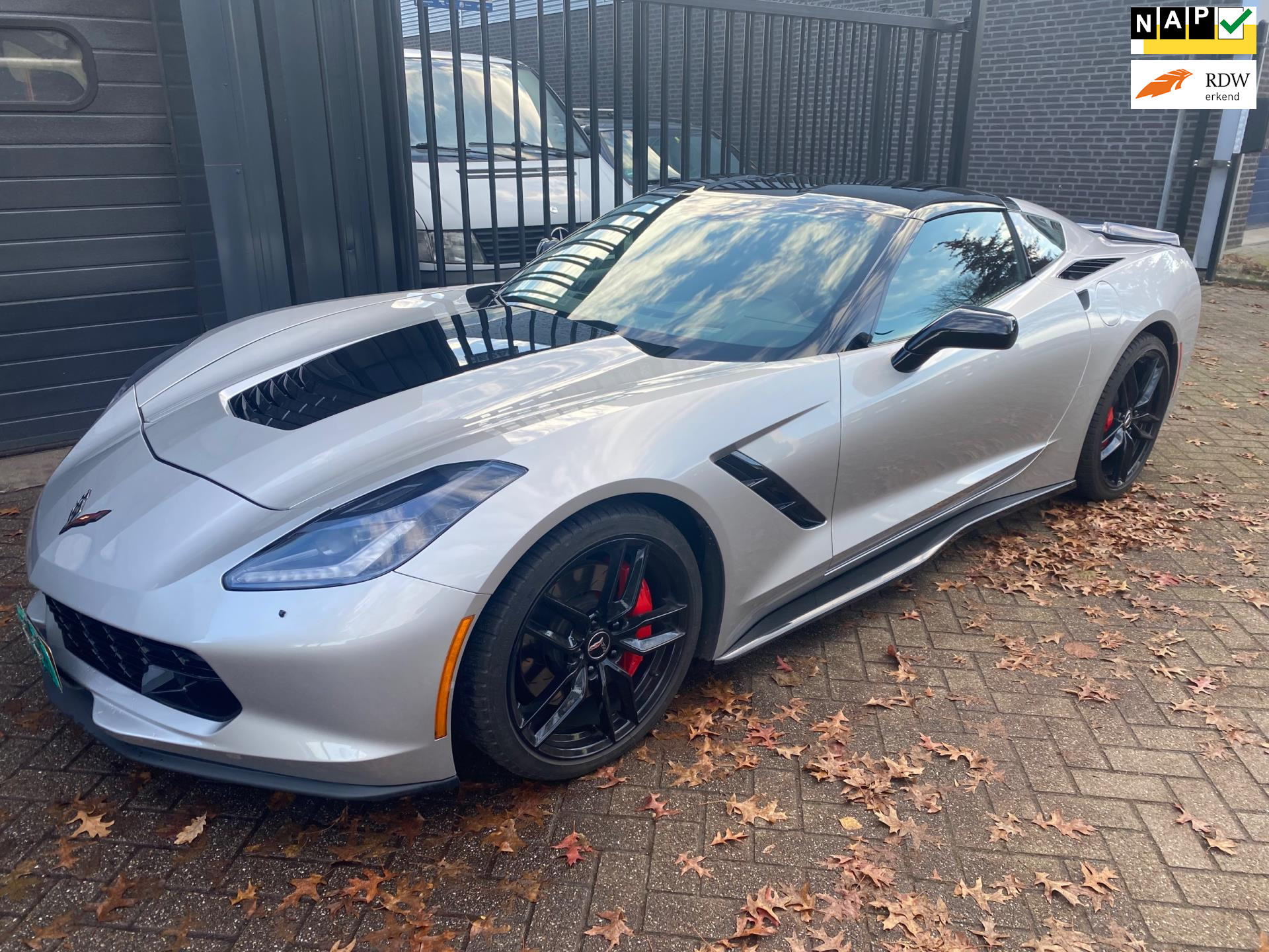 866298080/chevrolet-corvette-image1.jpg