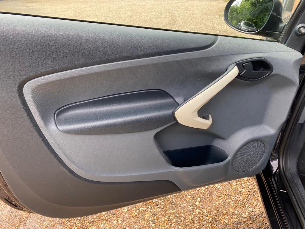 ford-ka-image6.jpg