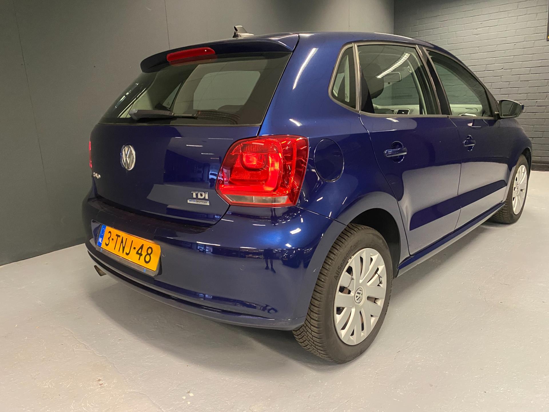 volkswagen-polo-image4.jpg