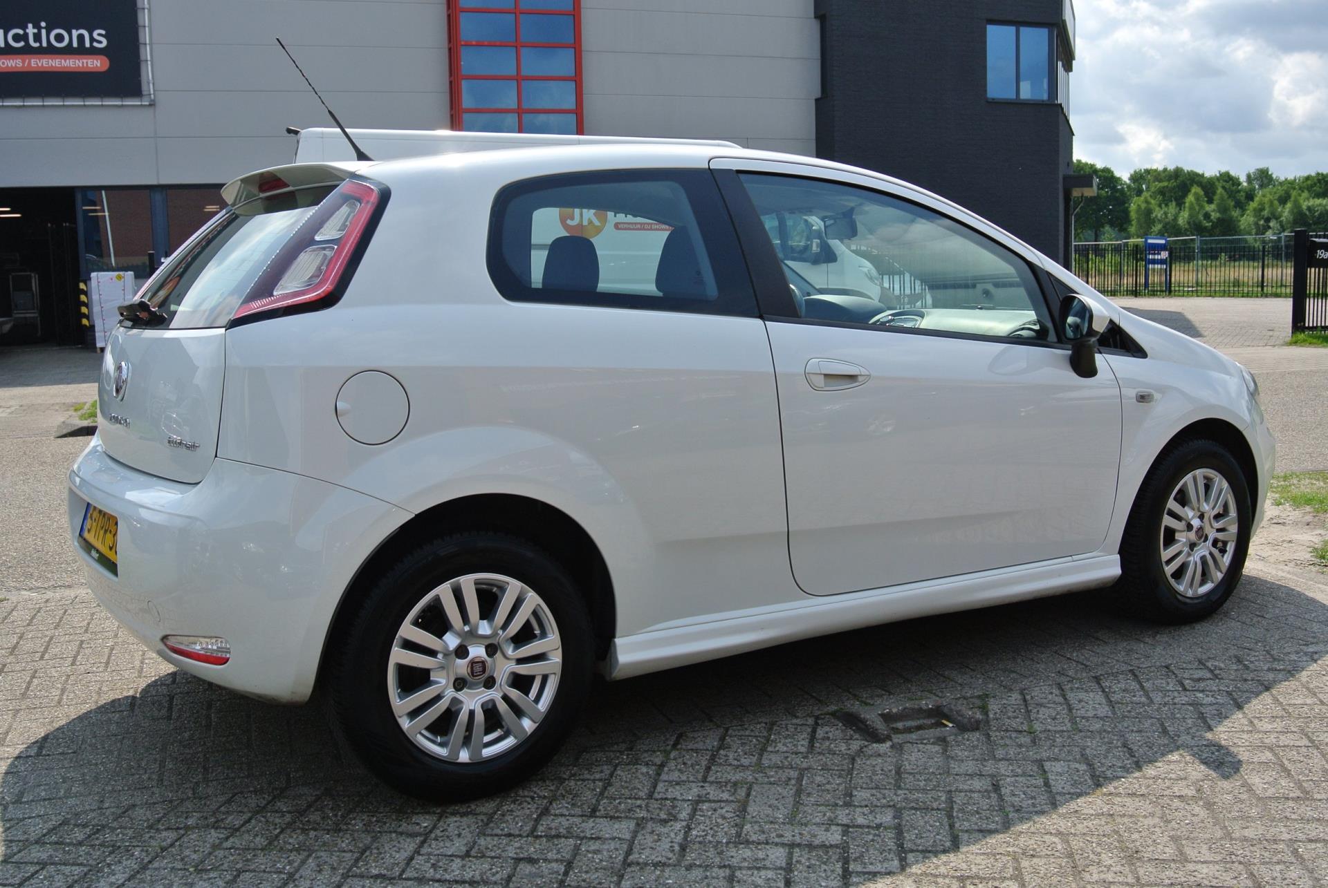 fiat-punto-evo-image4.jpg