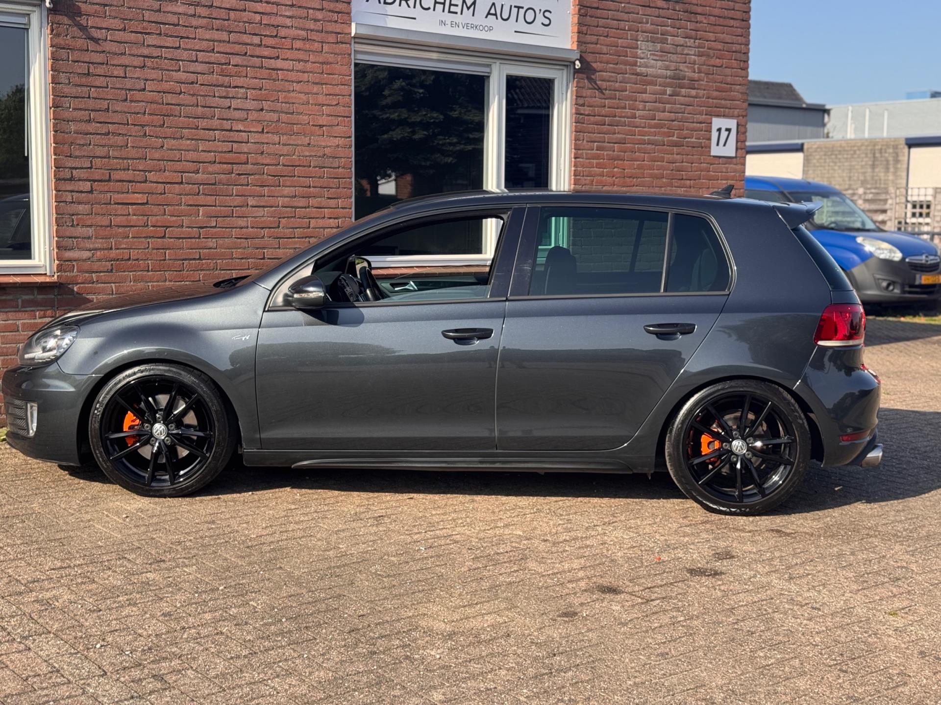 volkswagen-golf-image10.jpg