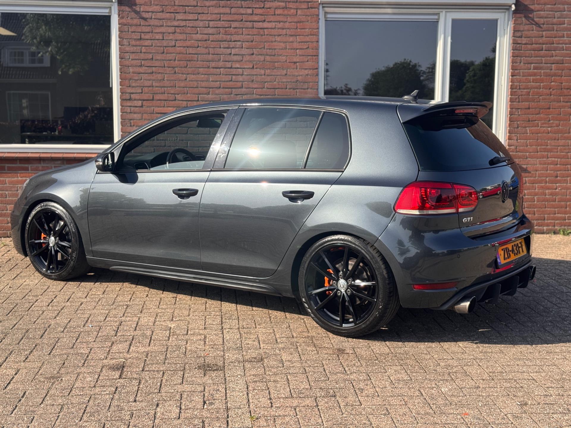 volkswagen-golf-image9.jpg