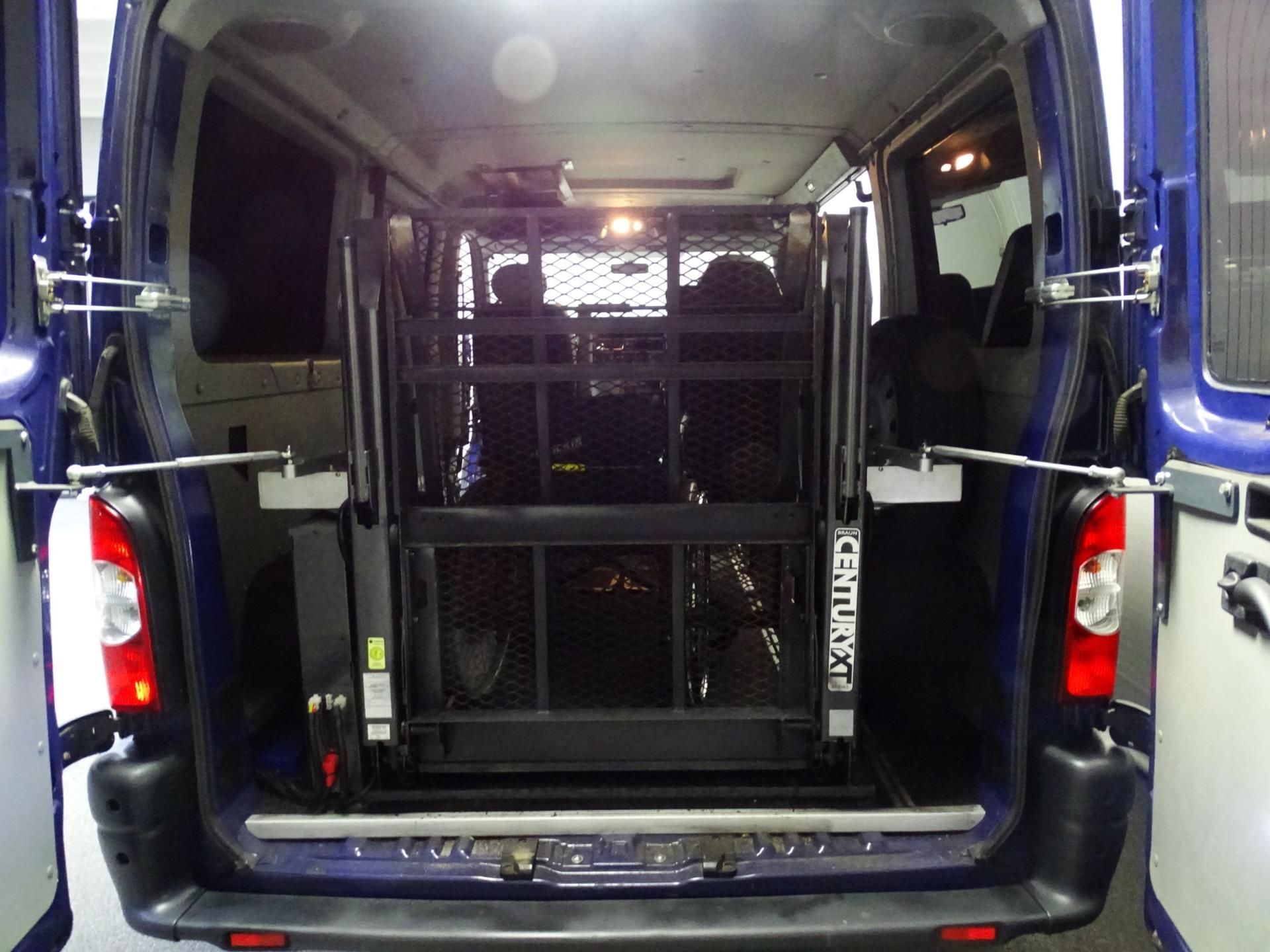 opel-movano-image2.jpg